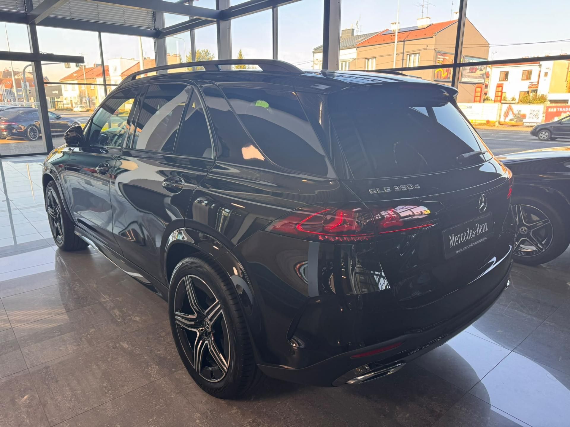 Mercedes-Benz GLE, 350 d 4MATIC - fotka 3