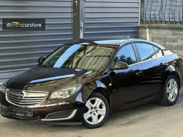Opel Insignia, 2.0 CDTI, XENONY, VÝHŘEV