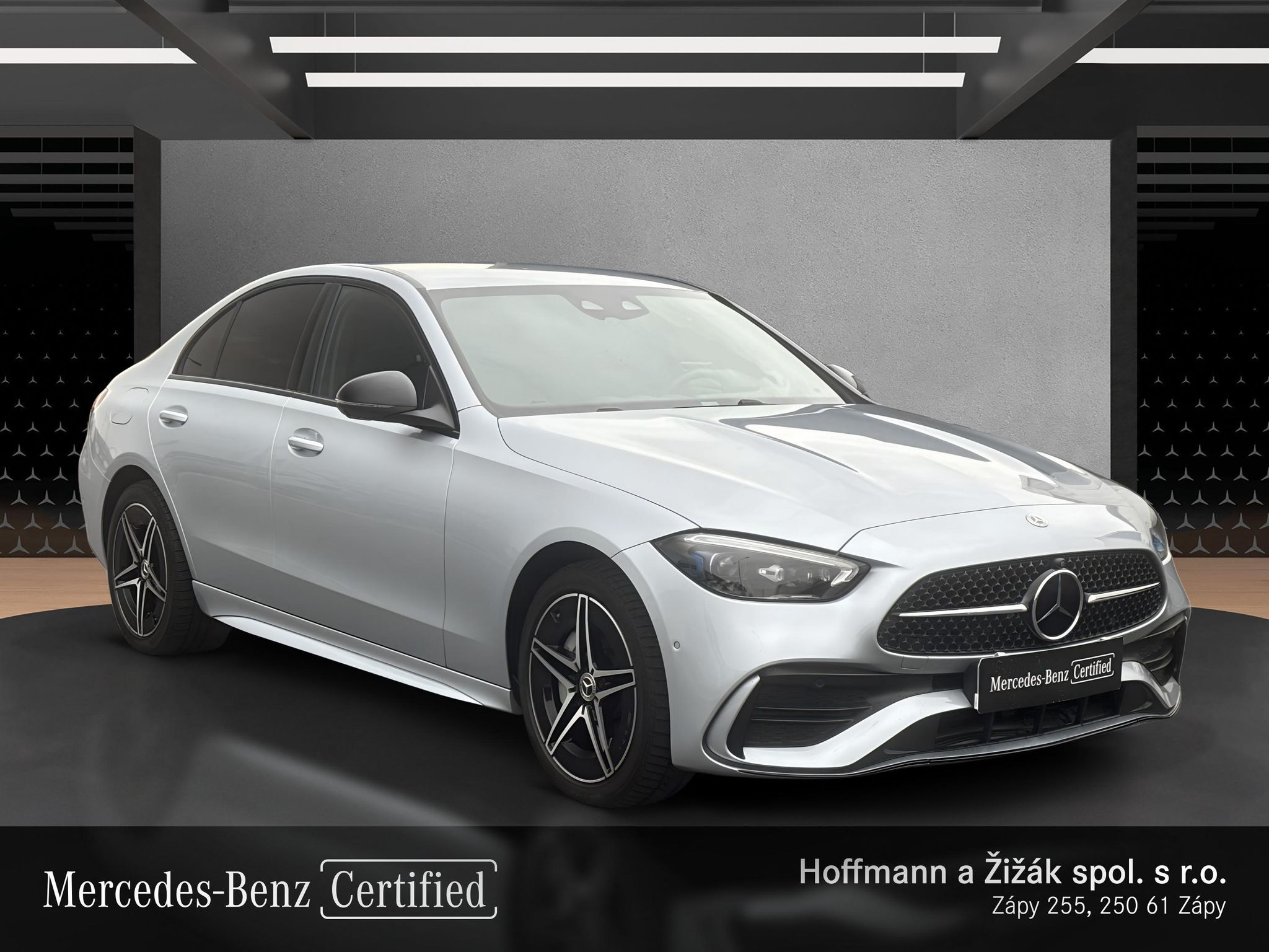 Mercedes-Benz Třídy C, de 4MATIC Linie AMG - fotka 3
