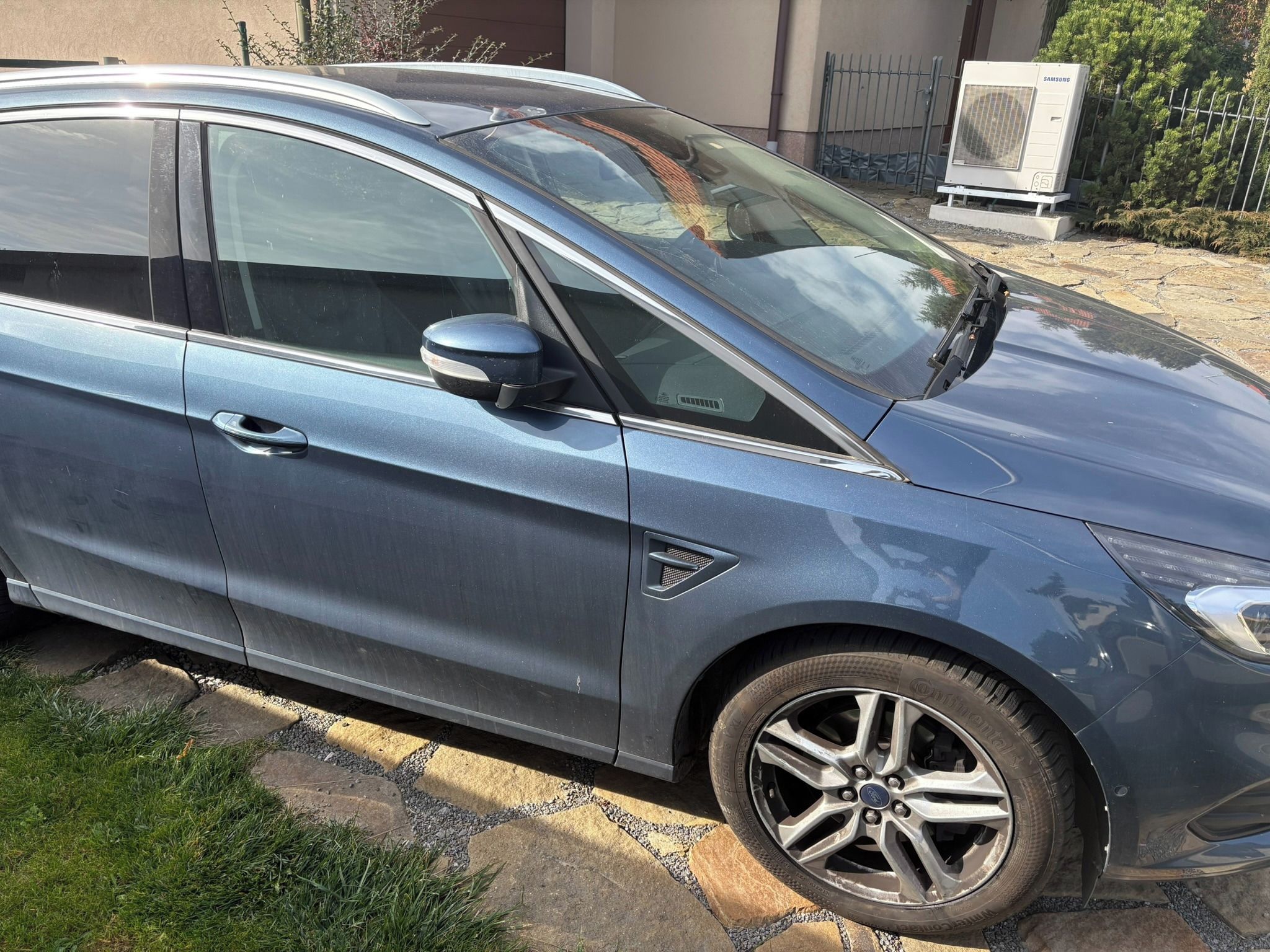 Ford S-MAX, 140kW Titanium, 7 míst, tažné - fotka 2