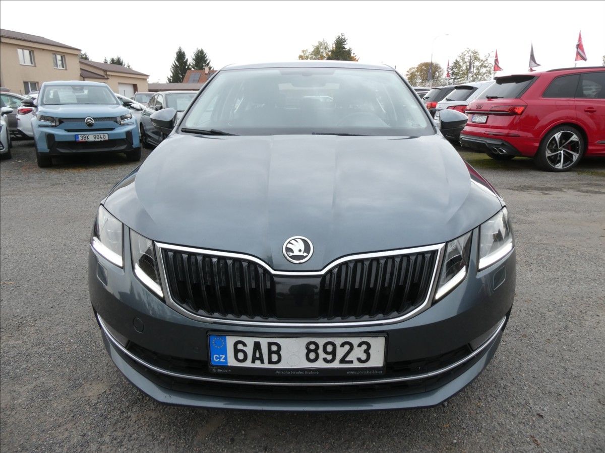 Škoda Octavia, 2,0 TDi 110kW DSG STYLE, ČR - fotka 2