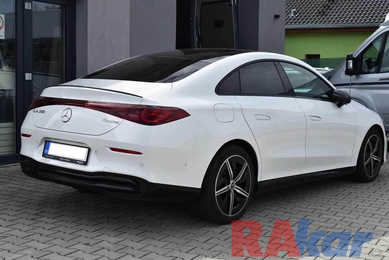 Mercedes-Benz CLA, 350 EQ 4matic - fotka 4