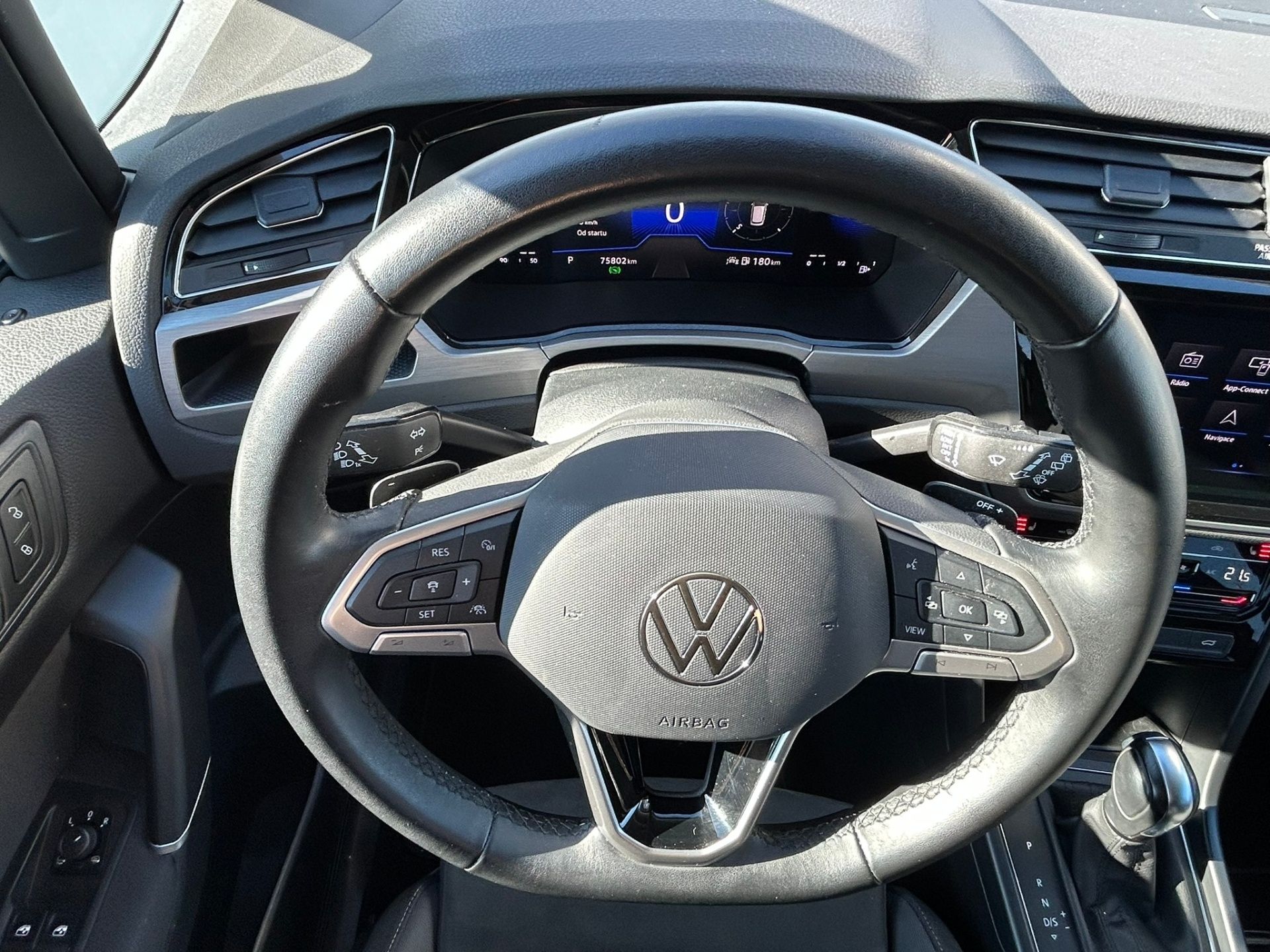 Volkswagen Touran, 2.0 TDI 110kW DSG LED - fotka 6