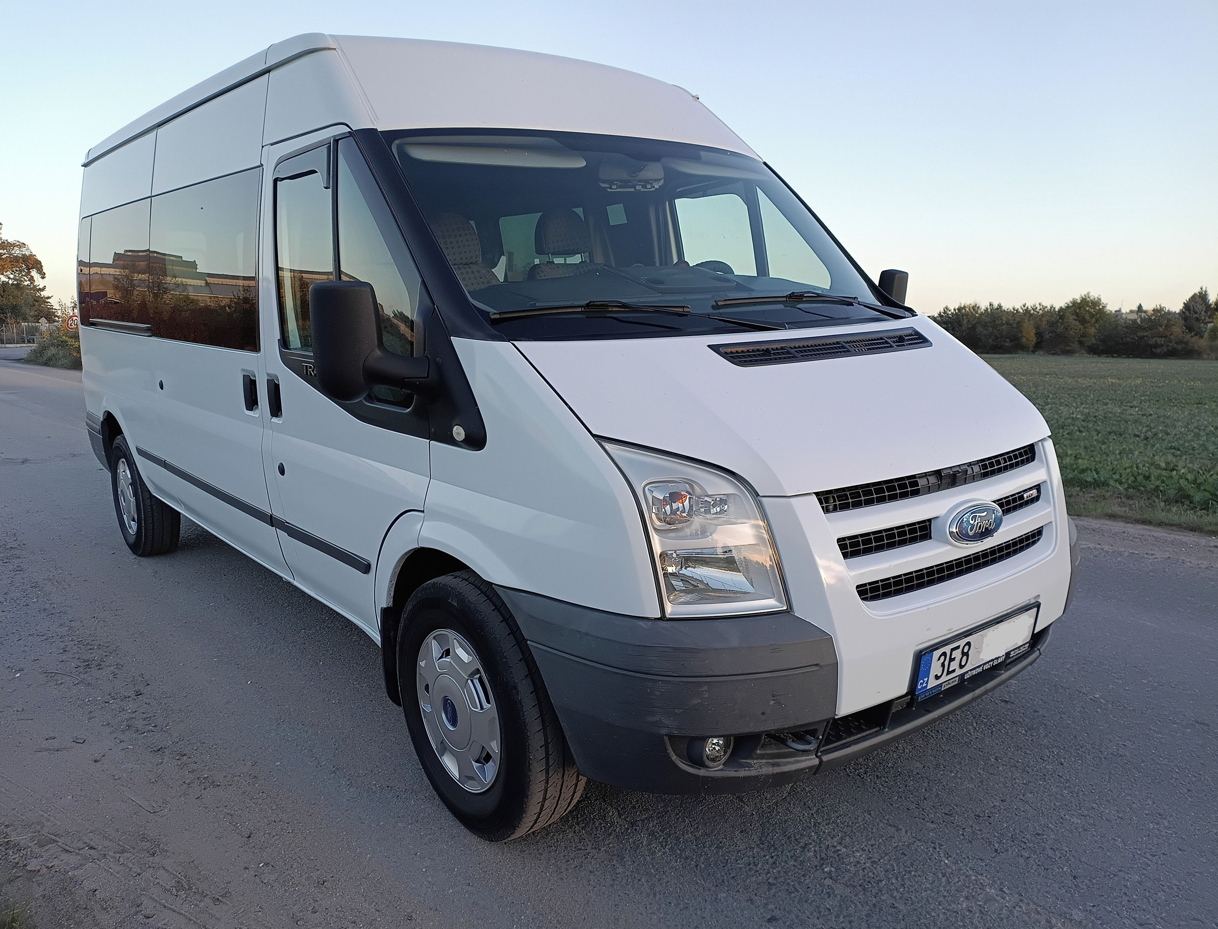 Ford Transit, mikrobus/VAN/camping