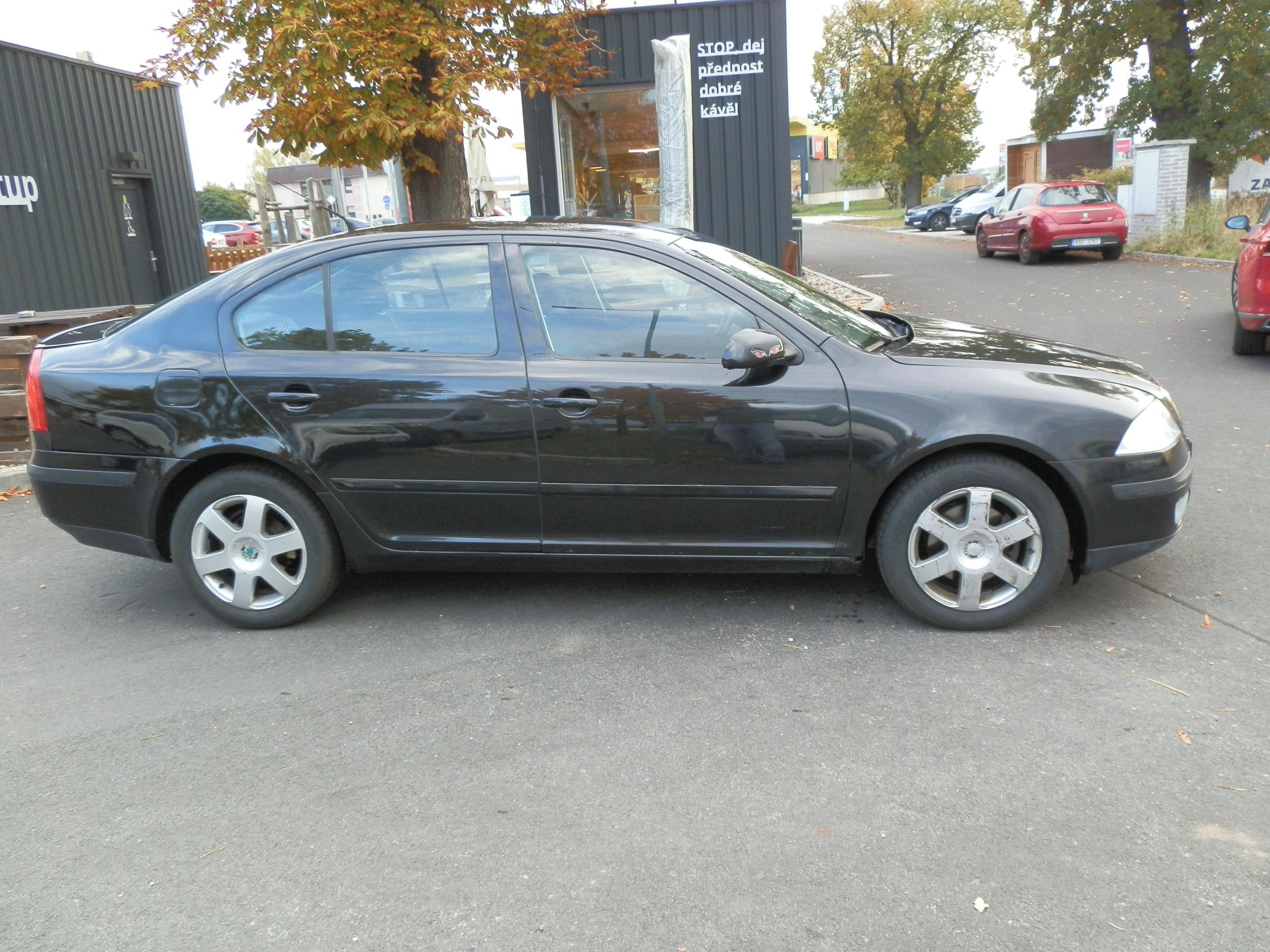 Škoda Octavia, 1,9TDi - Automat - fotka 4