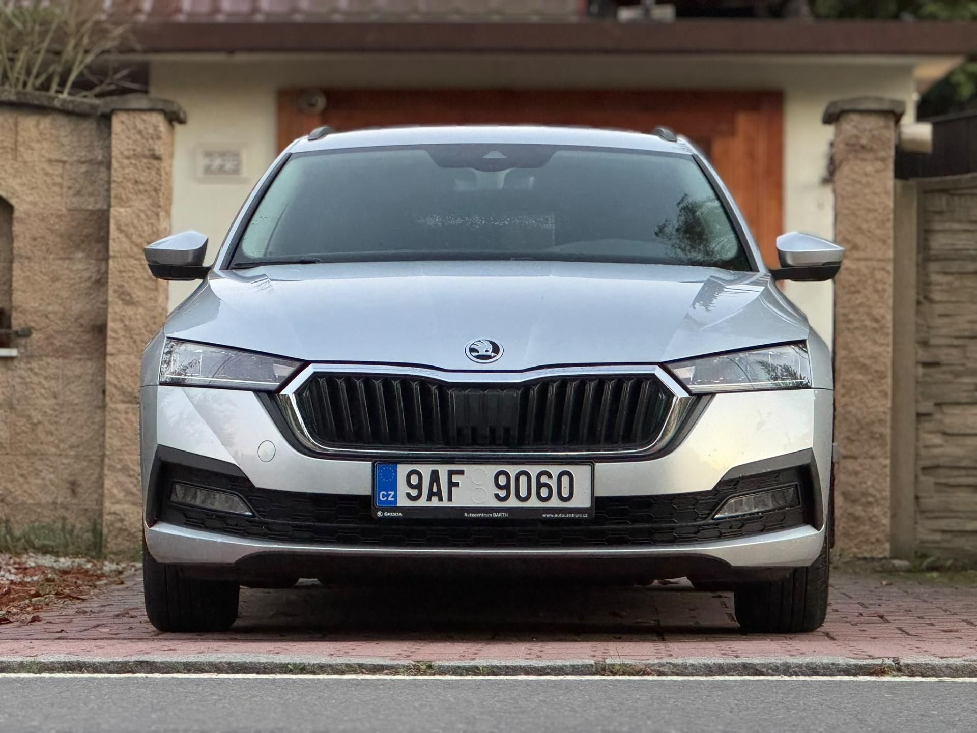 Škoda Octavia, 1.5TSi 1.MAJ ČR NEBOURÁNO!!! - fotka 2