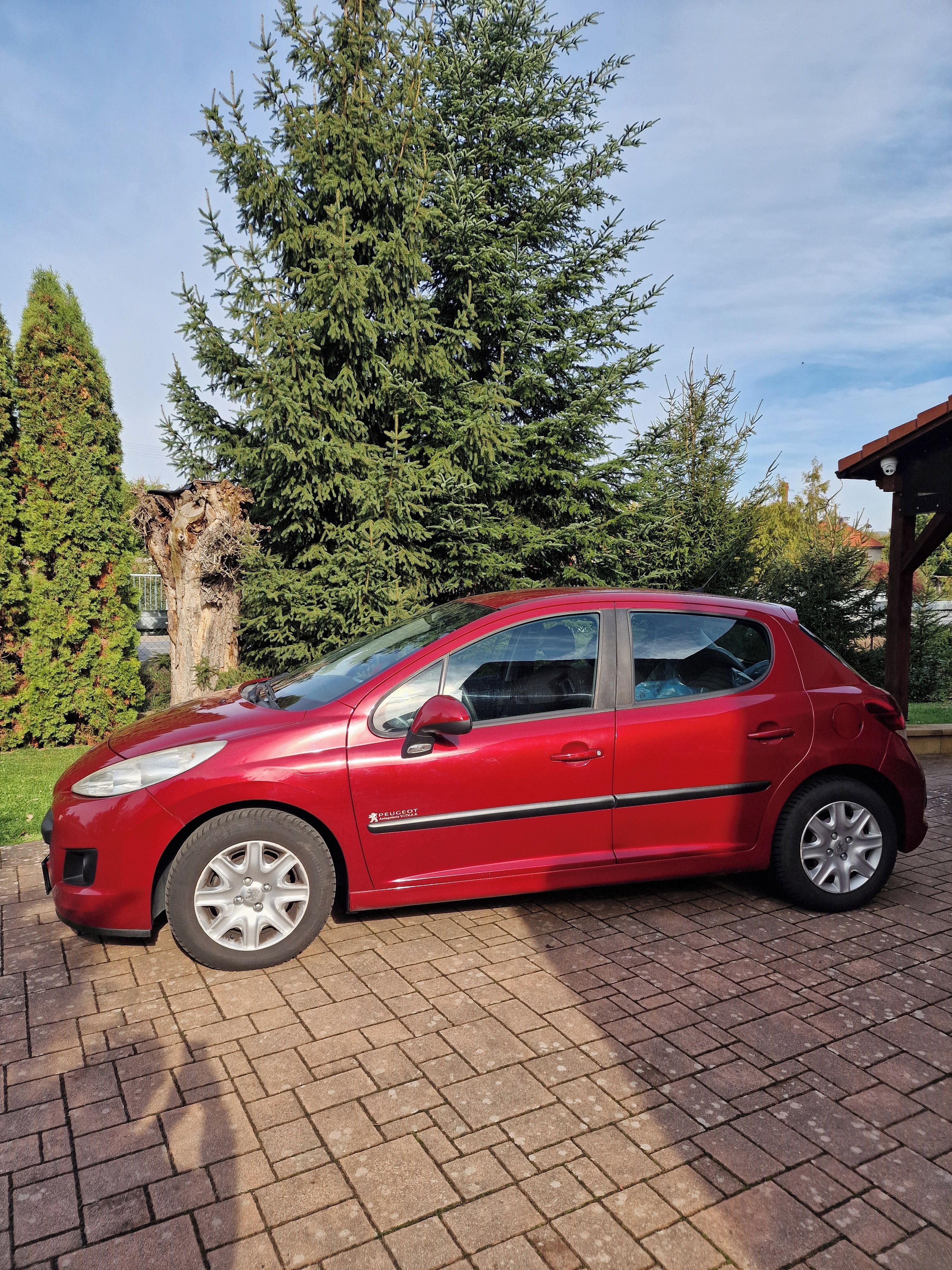 Peugeot 207, Peugeot 207, 1.4 benzín, 54 kW - fotka 2