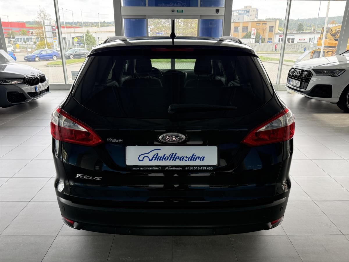 Ford Focus, 1,6   TDCi 70kW,TREND,SERVISKA - fotka 5