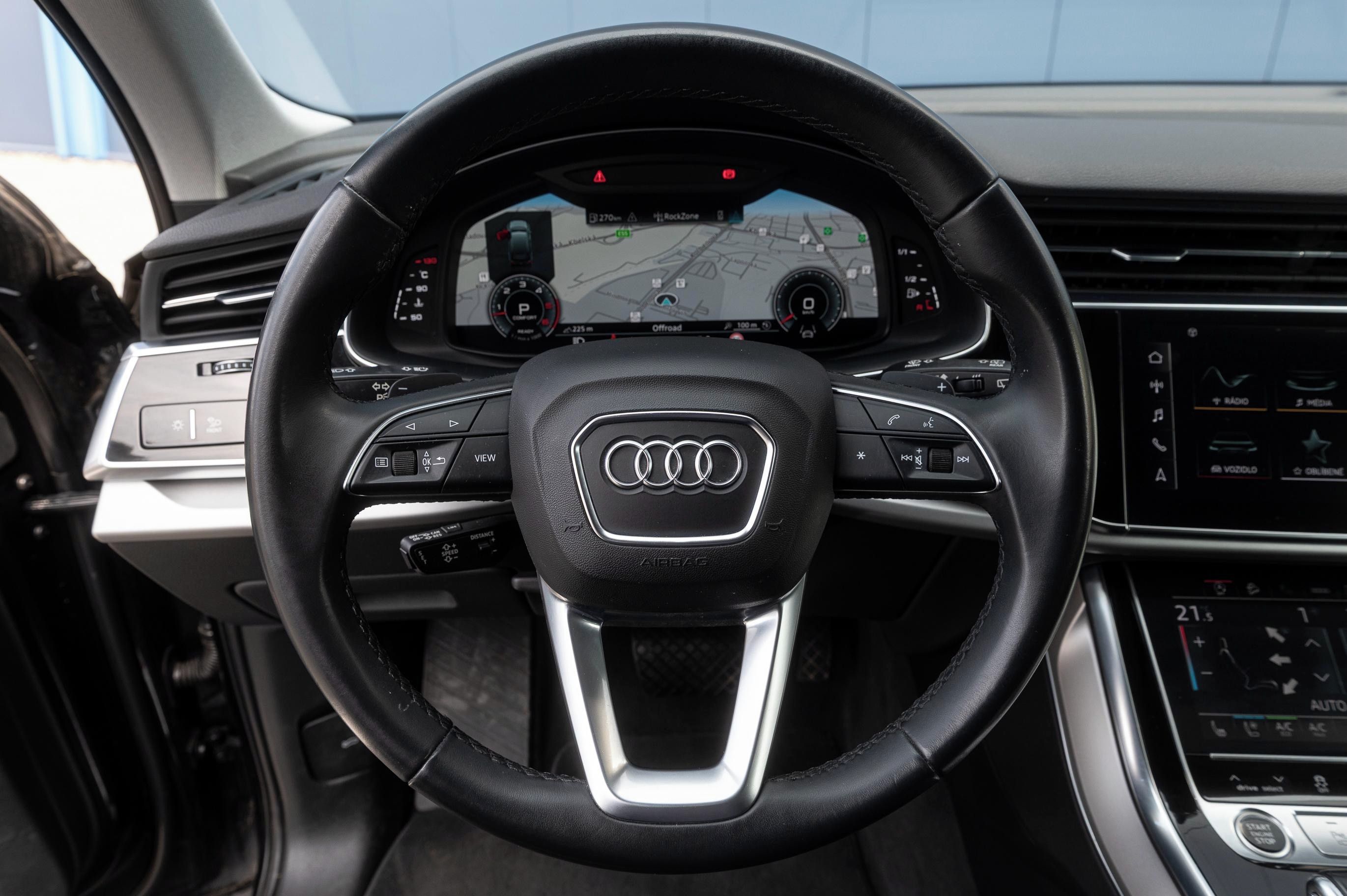 Audi Q7, AUDI 45 TDI, S-line - fotka 2