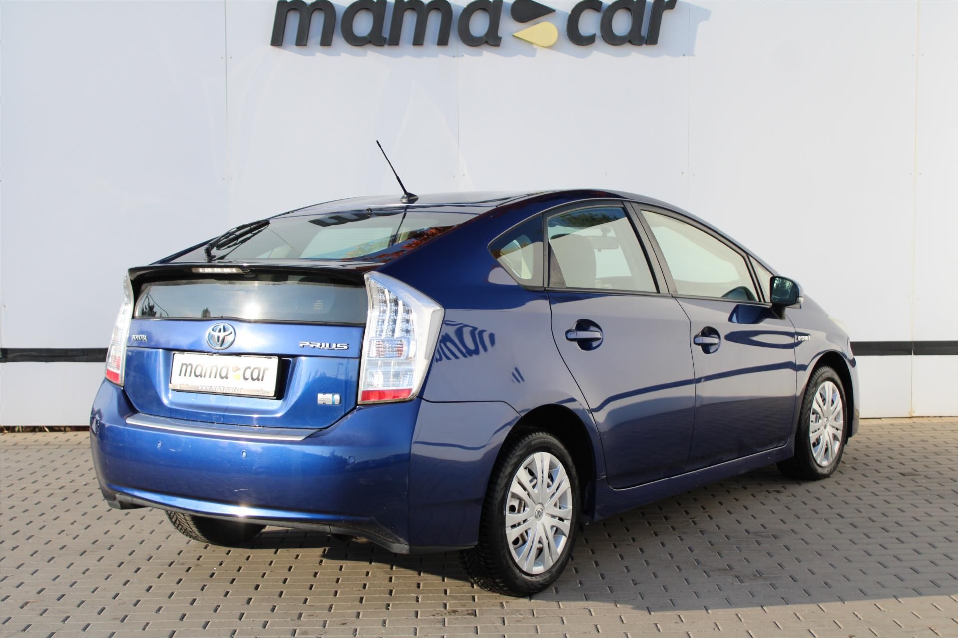 Toyota Prius, 1.8 VVT-i HYBRID - fotka 3