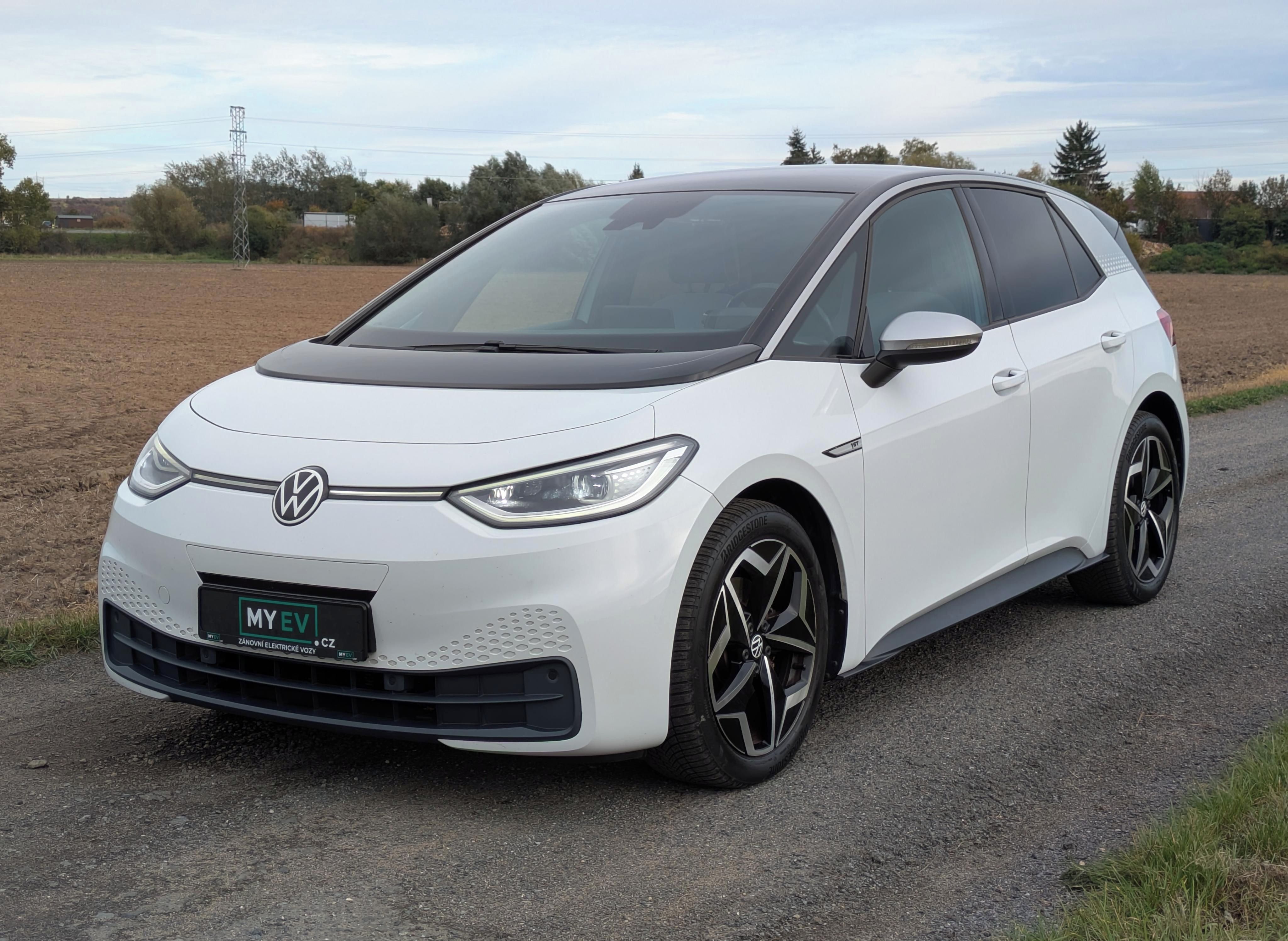 Volkswagen ID.3, 62kWh, 1ST PLUS MATRIX SOH 91% - fotka 3