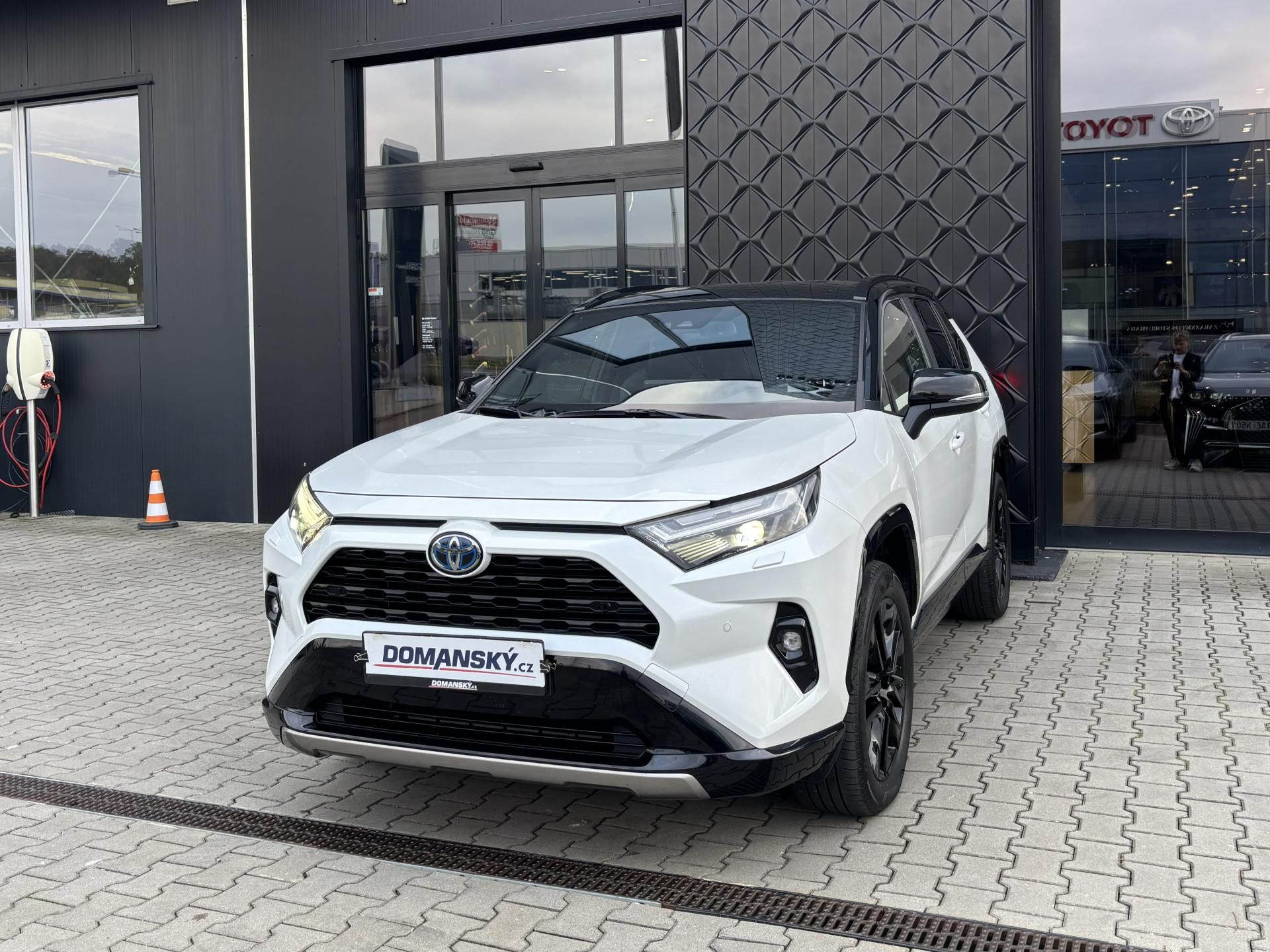 Toyota Rav4, SELECTION 2.5 Hyb. 160 kW