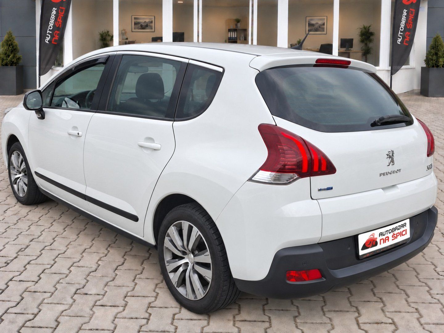 Peugeot 3008, 1.6HDI 80kW AUT -SERVISOVÁNO! - fotka 6