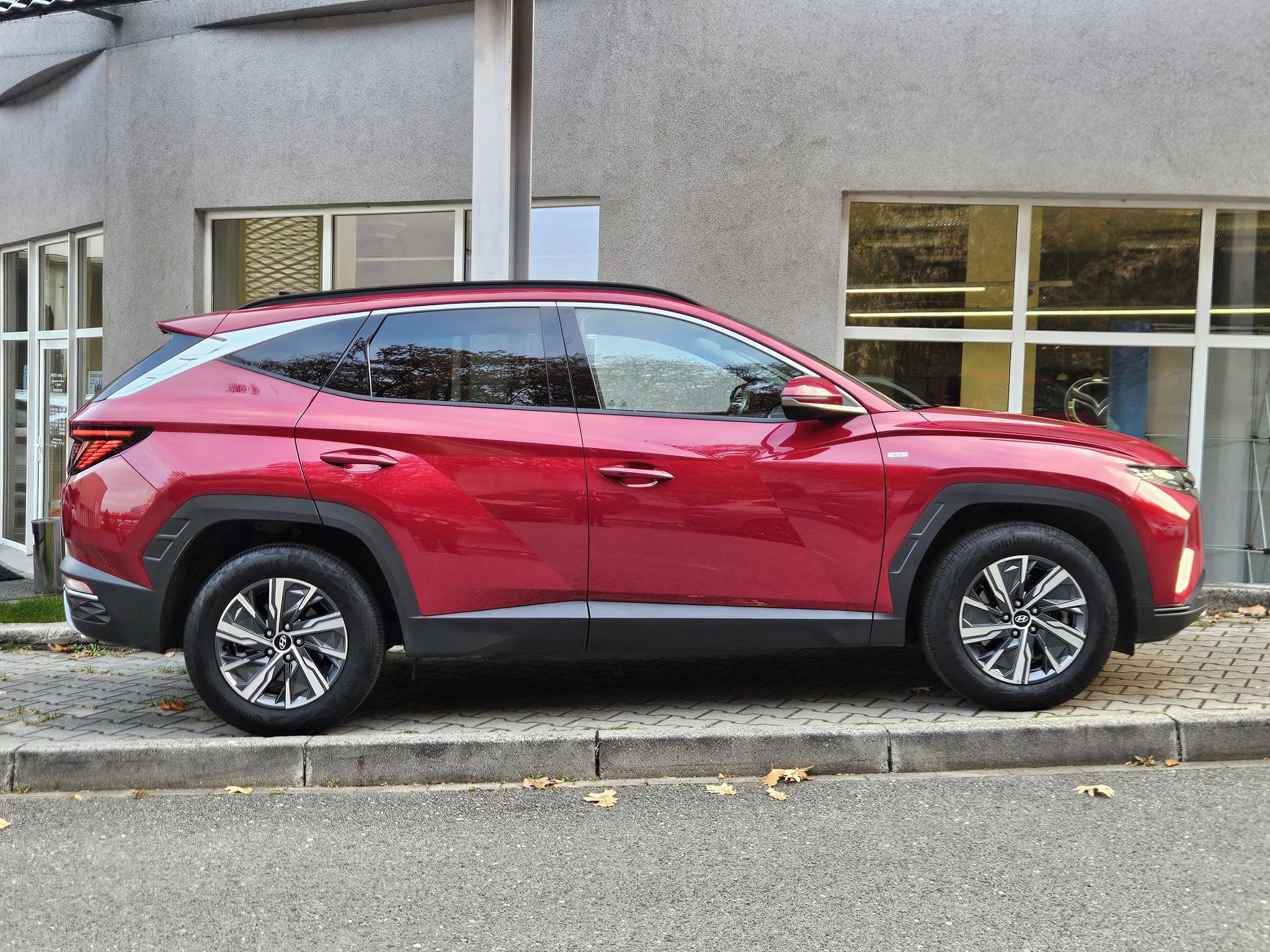 Hyundai Tucson, 1,6 CRDi, Smart Navi, 2.maj. - fotka 6