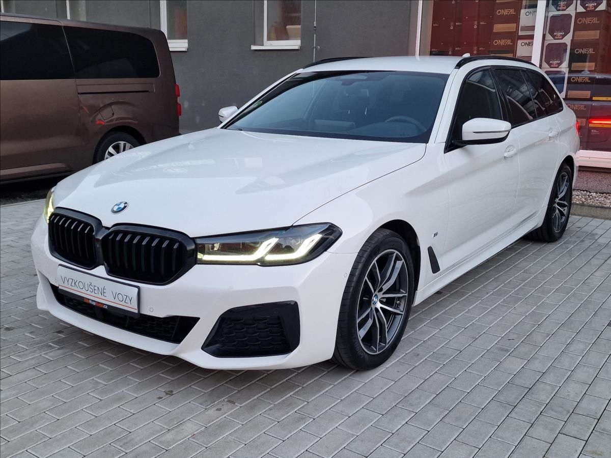 BMW Řada 5, 520d Xdrive M-Sport ČR,1.Maj. - fotka 5