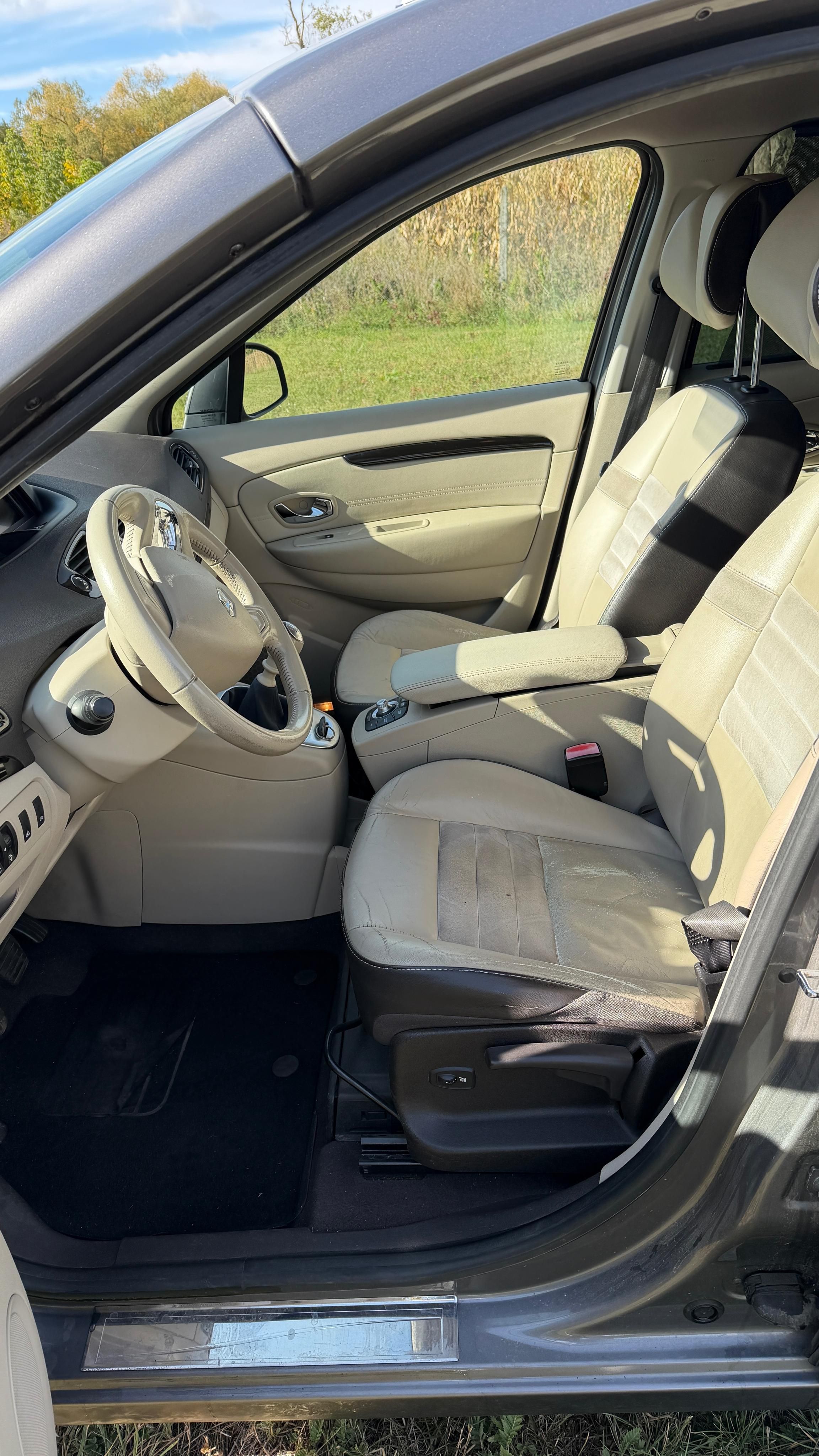 Renault Grand Scénic, Grand Scenic 1.5dci 81kw - fotka 4
