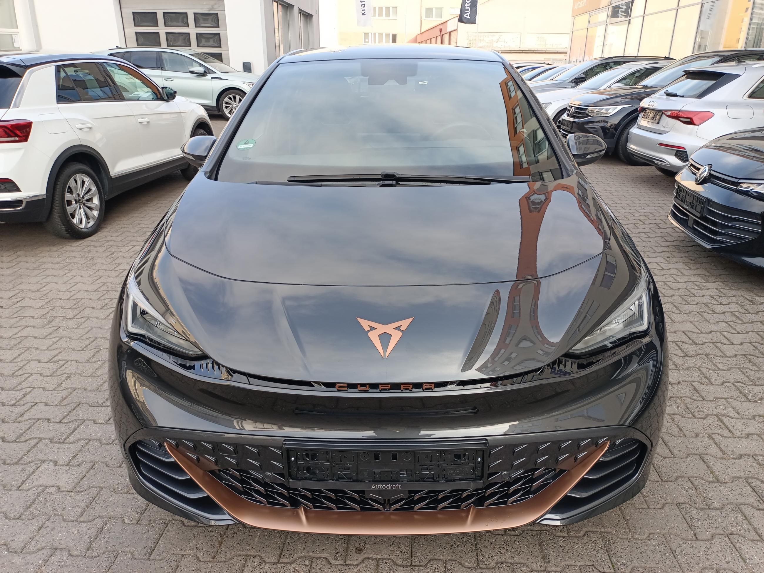Cupra Born, Born 150kW / ALU 18'' - fotka 2