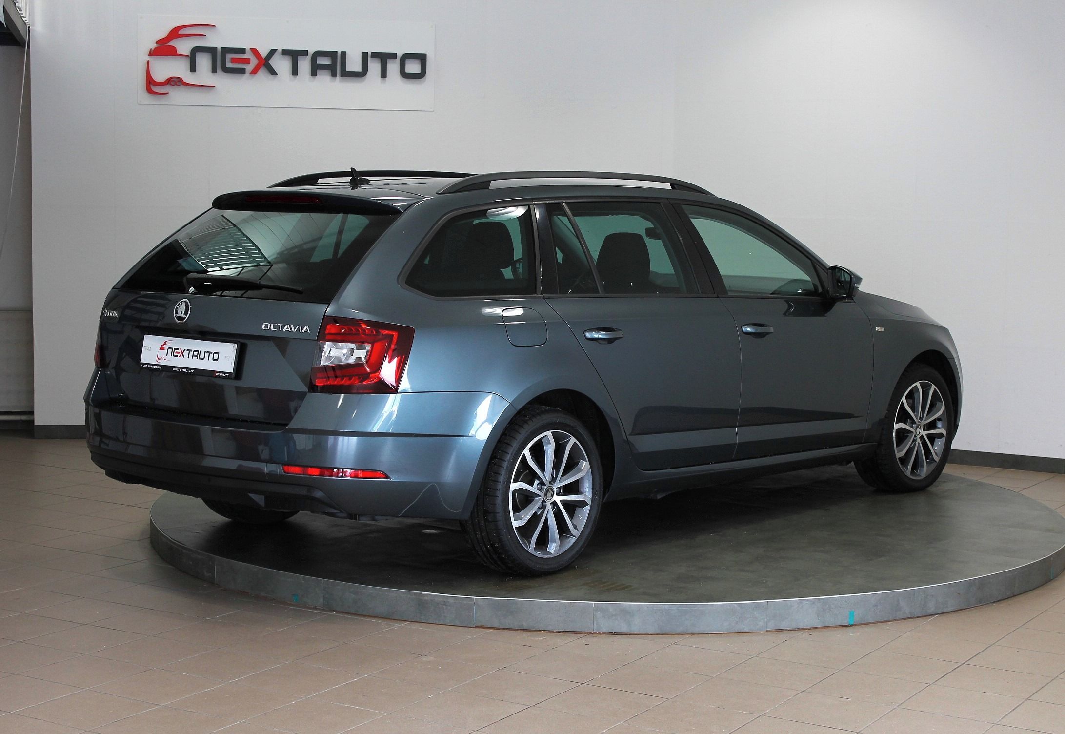 Škoda Octavia, 2.0 TDI 110kW DSG SOLEIL - fotka 5