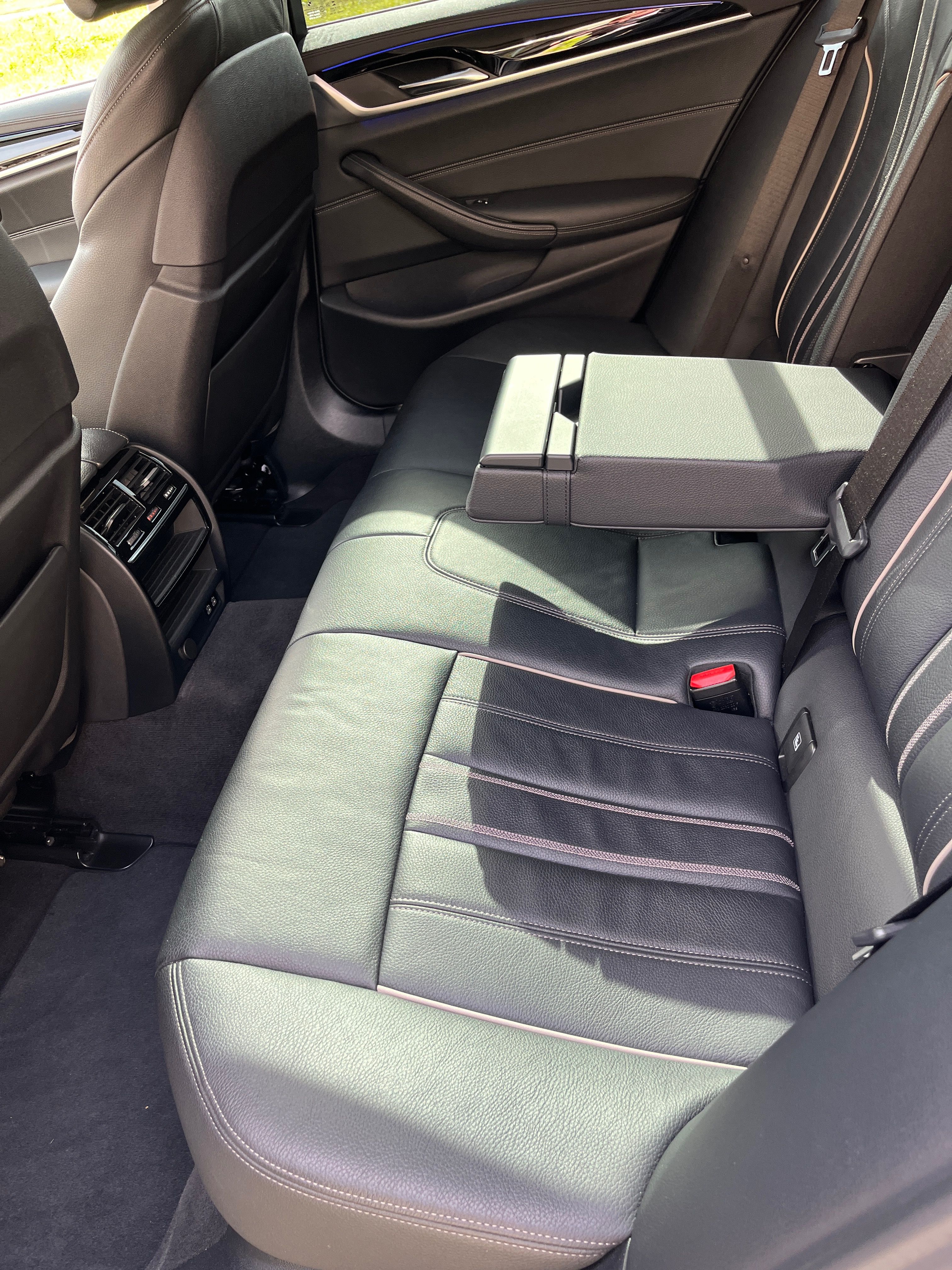 BMW Řada 5, BMW 530D G31xDrive Luxury Line - fotka 6