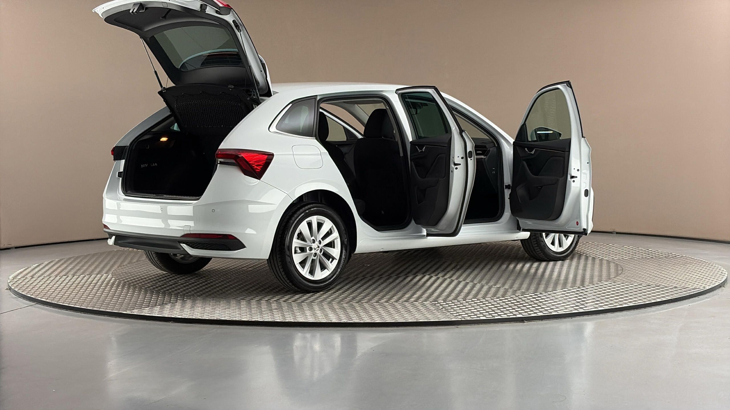 Škoda Scala, 1.0 TSI DSG Top Selection - fotka 6