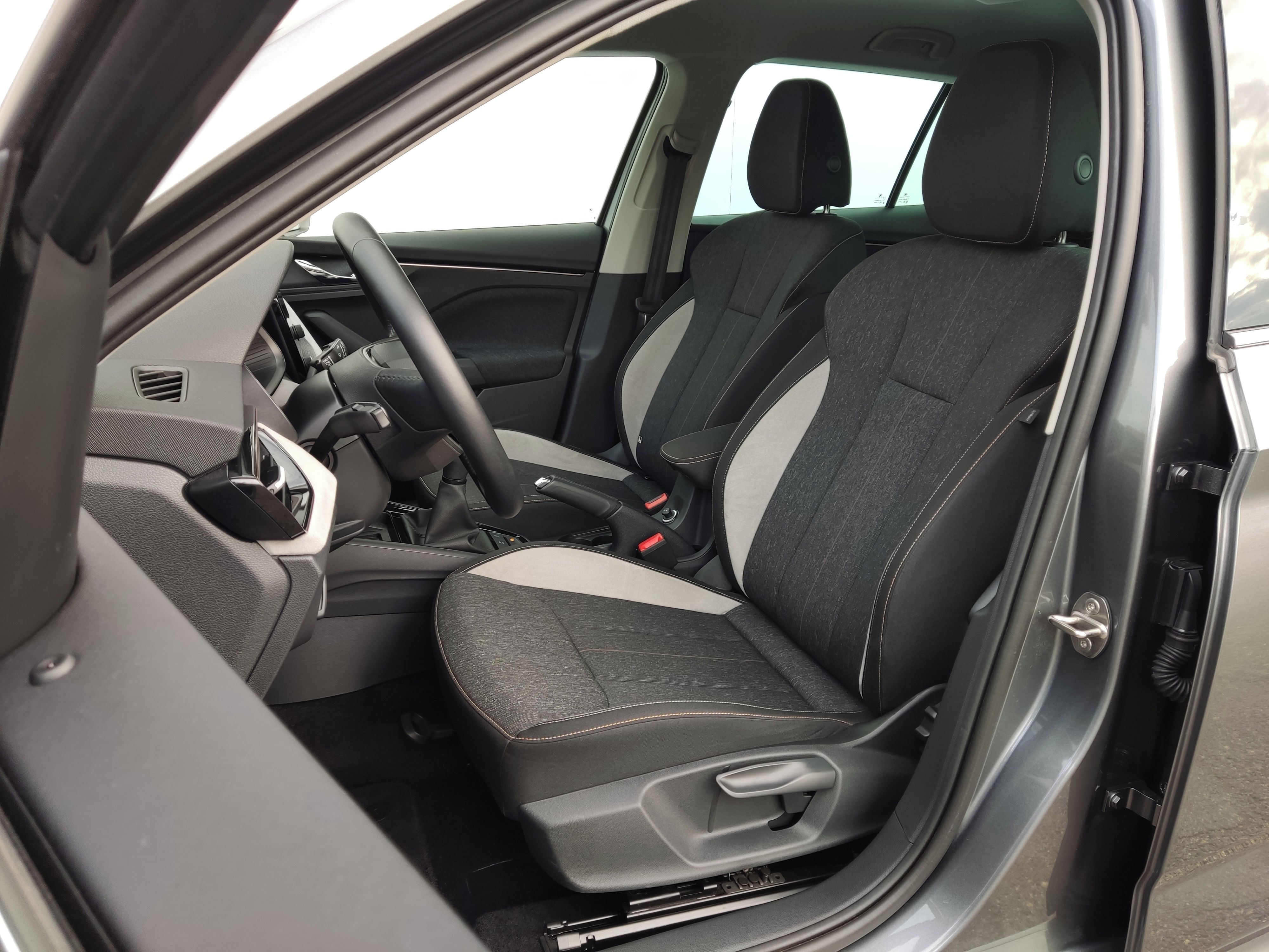 Škoda Kamiq, 1.0 TSI 85 kW Top Selection - fotka 6
