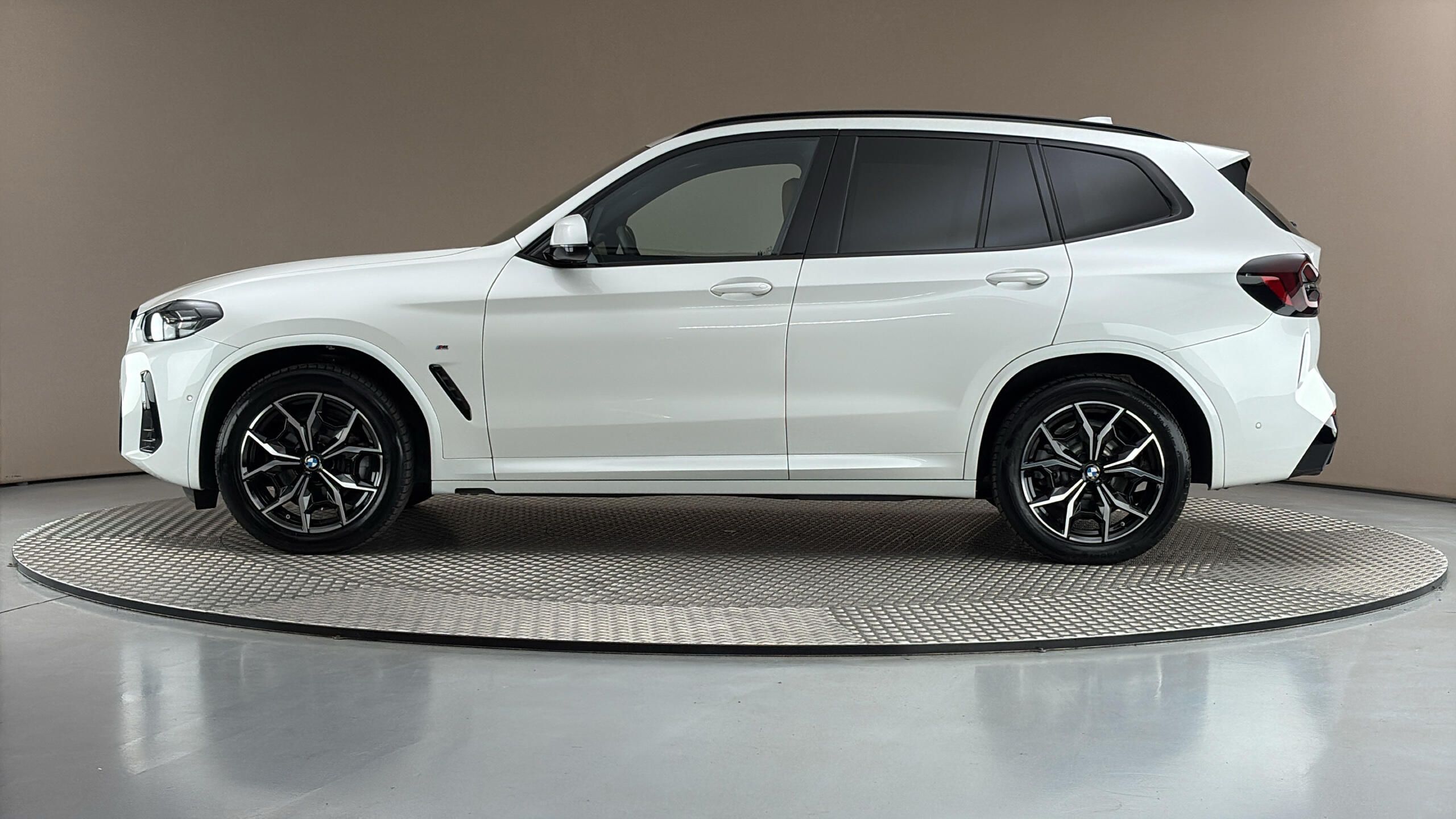 BMW X3, 20d AUT xDrive M-paket - fotka 4