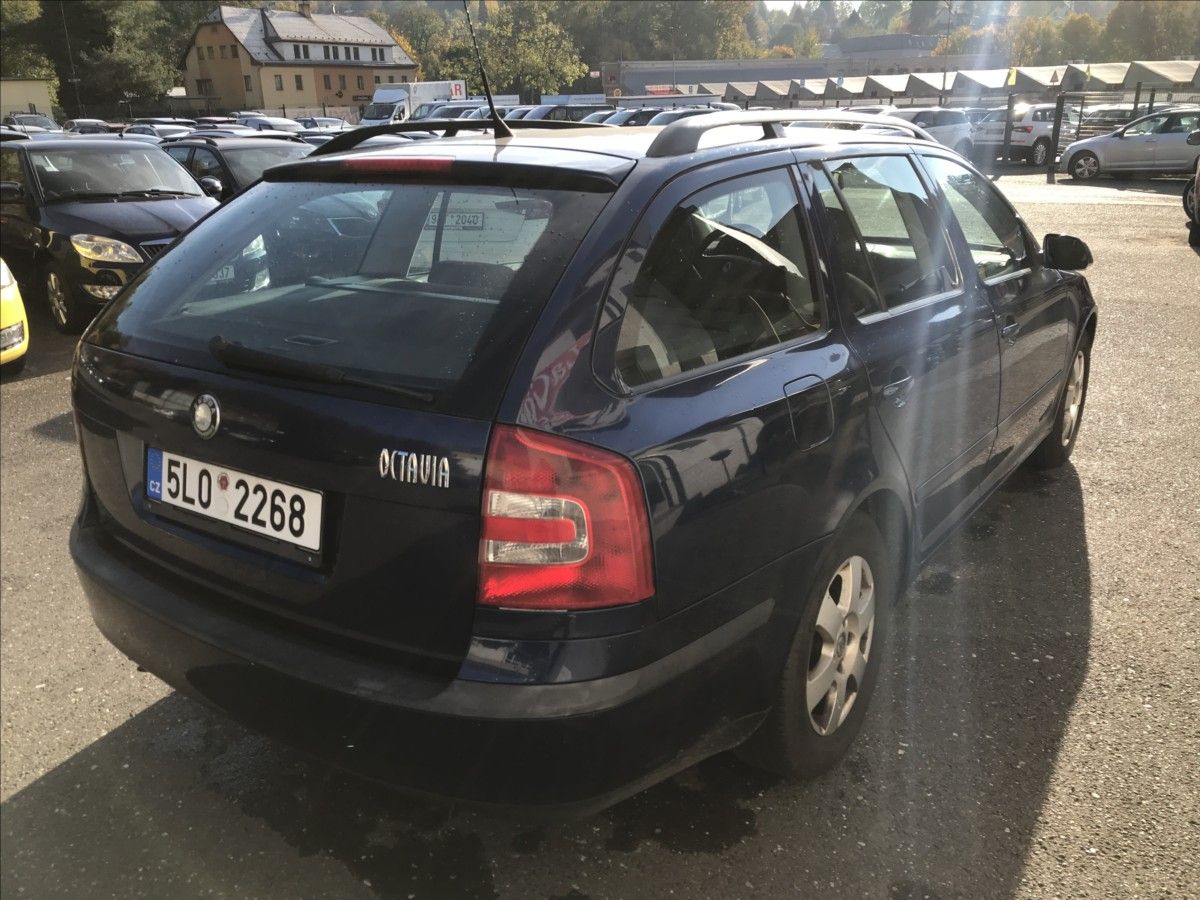 Škoda Octavia, 2,0 TDi 103kW Combi - fotka 4