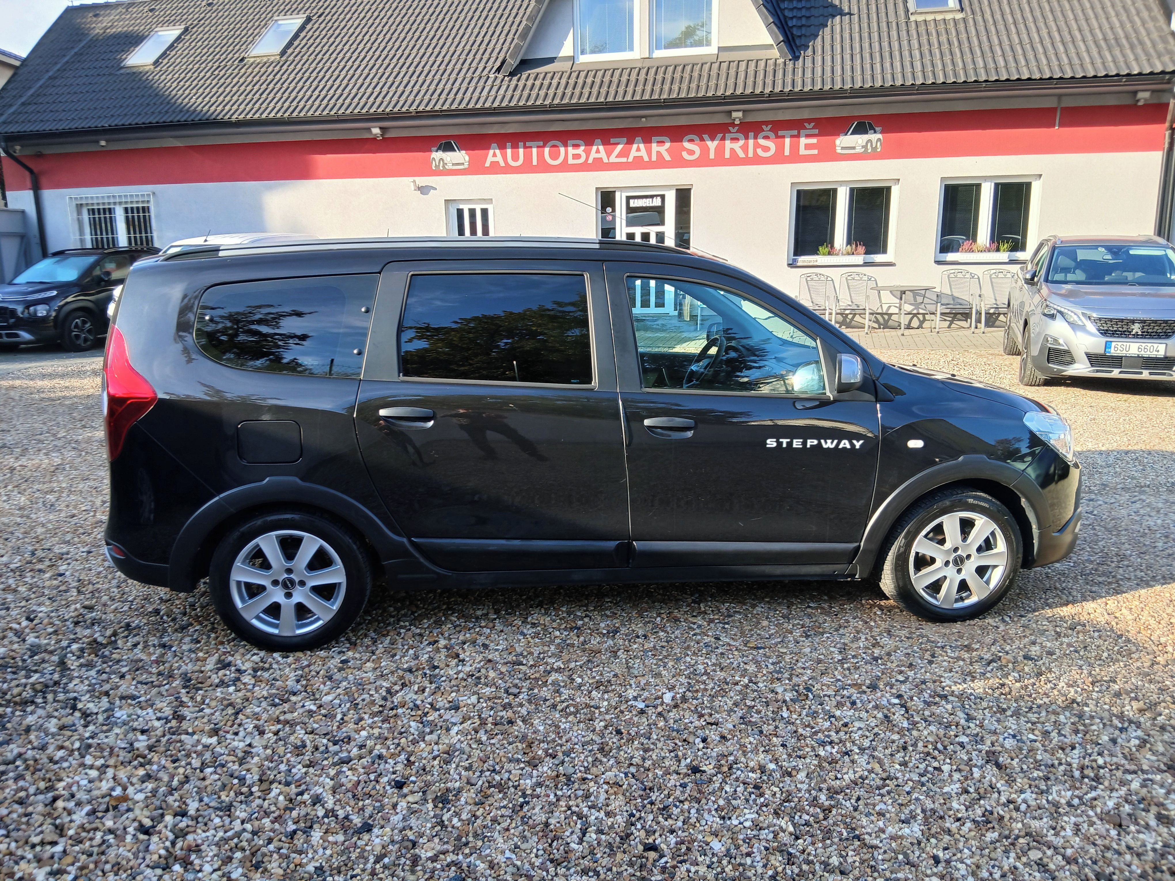 Dacia Lodgy, 1.2i 85KW 7Míst, Stepway - fotka 4