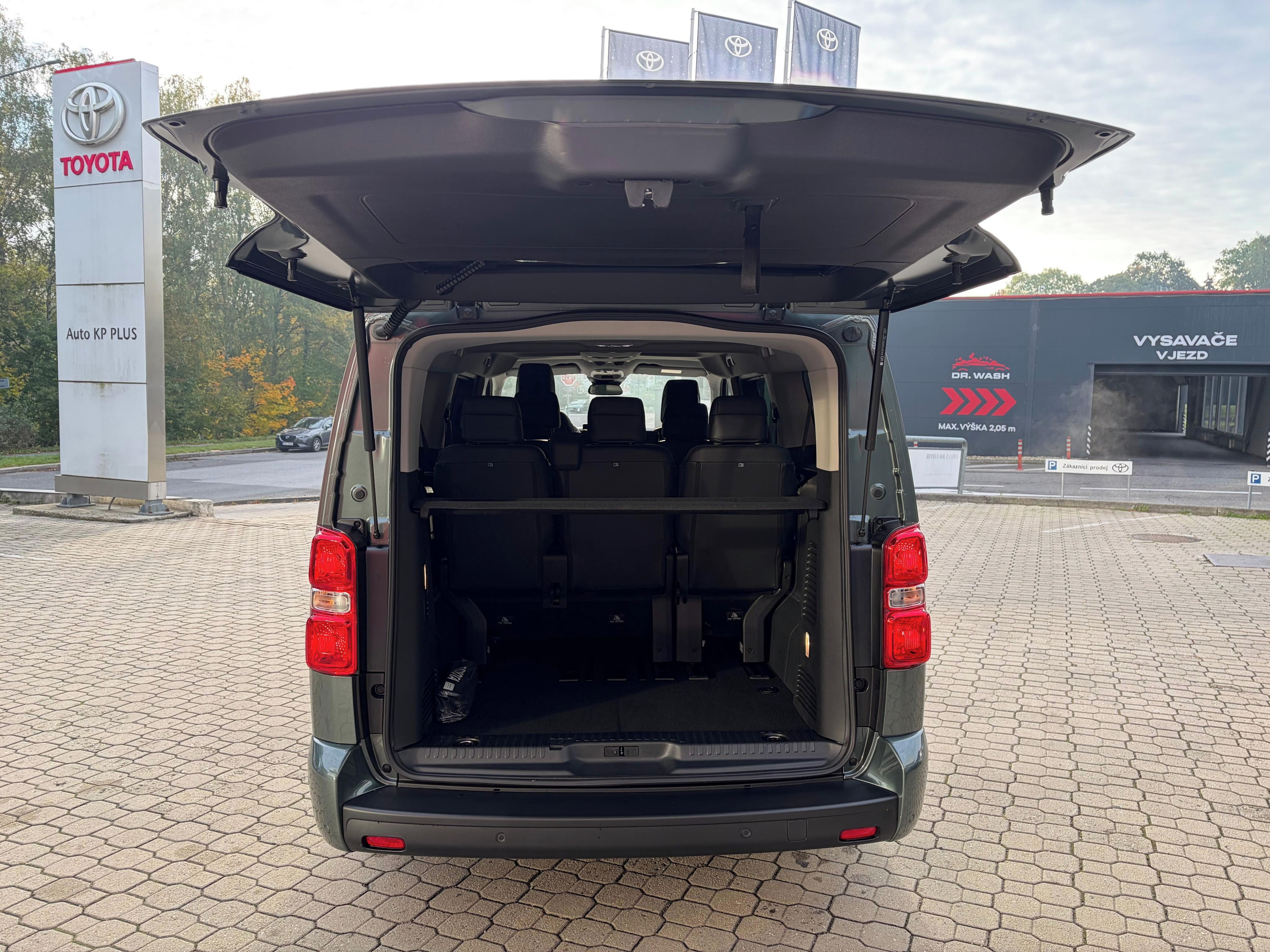 Toyota Proace Verso, 2.2 180k automat VIP 7 míst L2 - fotka 6