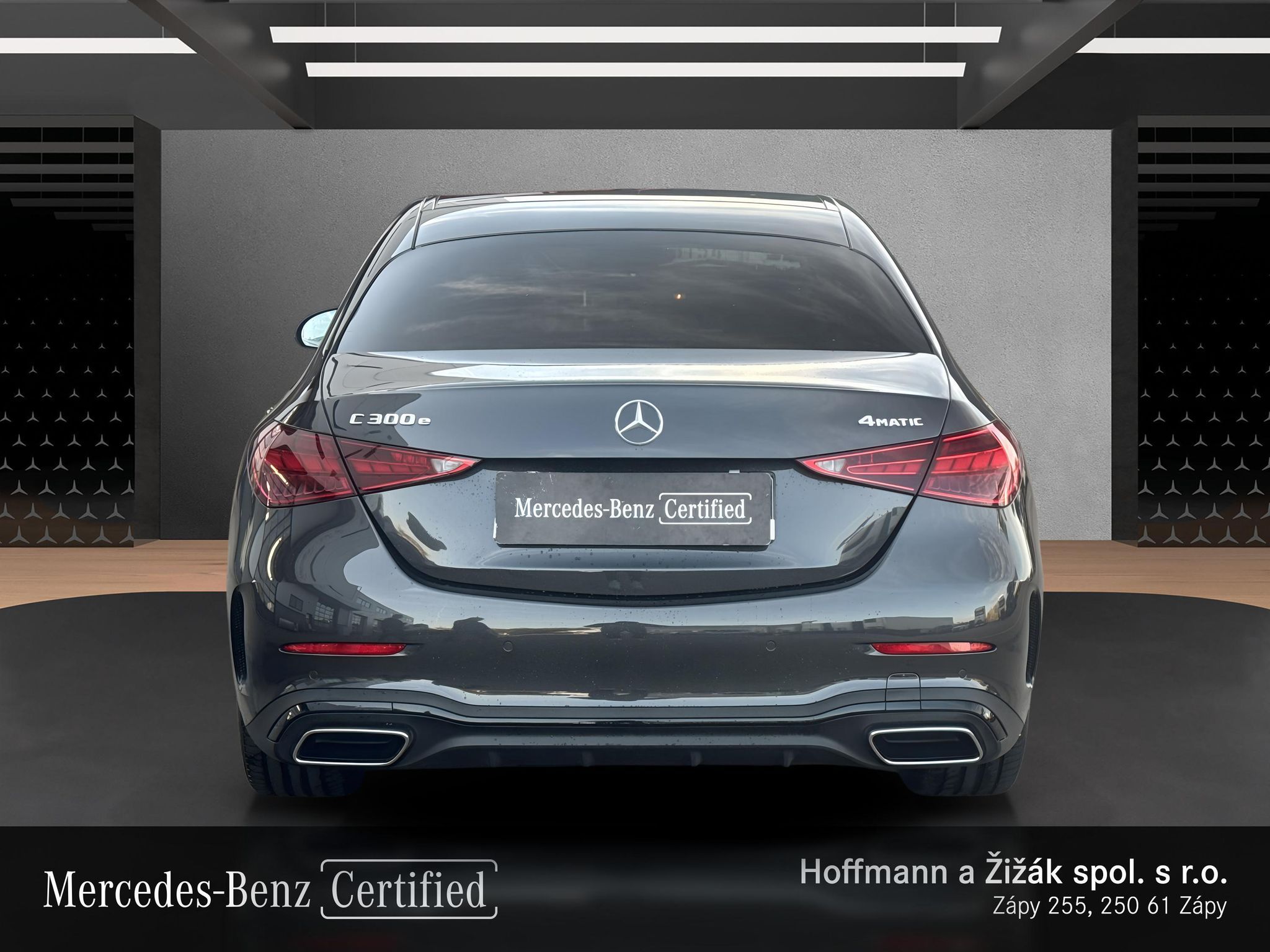 Mercedes-Benz Třídy C, e   4 MATIC - fotka 6