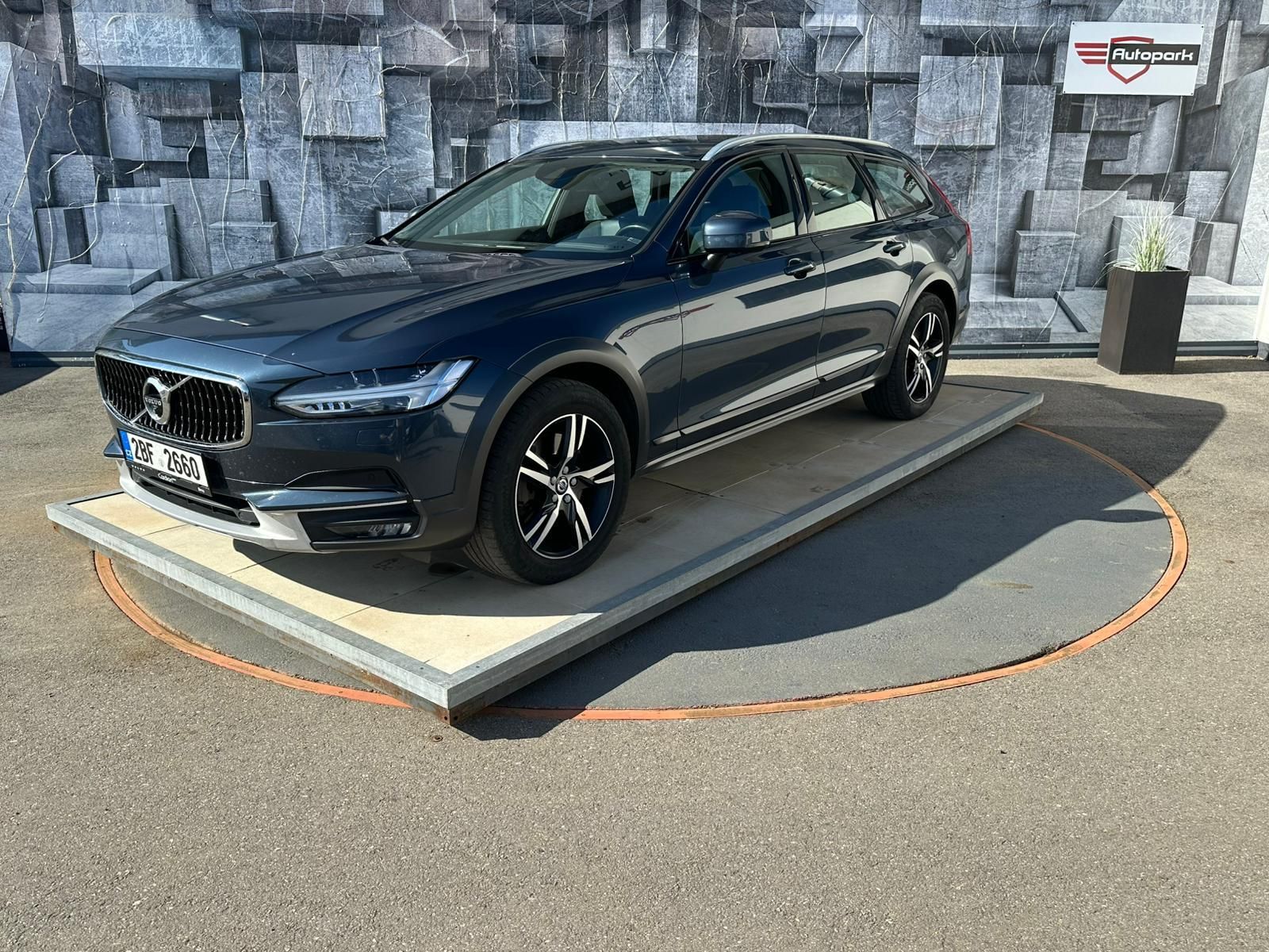 Volvo V90, 2.0D, 140KW, CROSSCOUNTRY - fotka 3