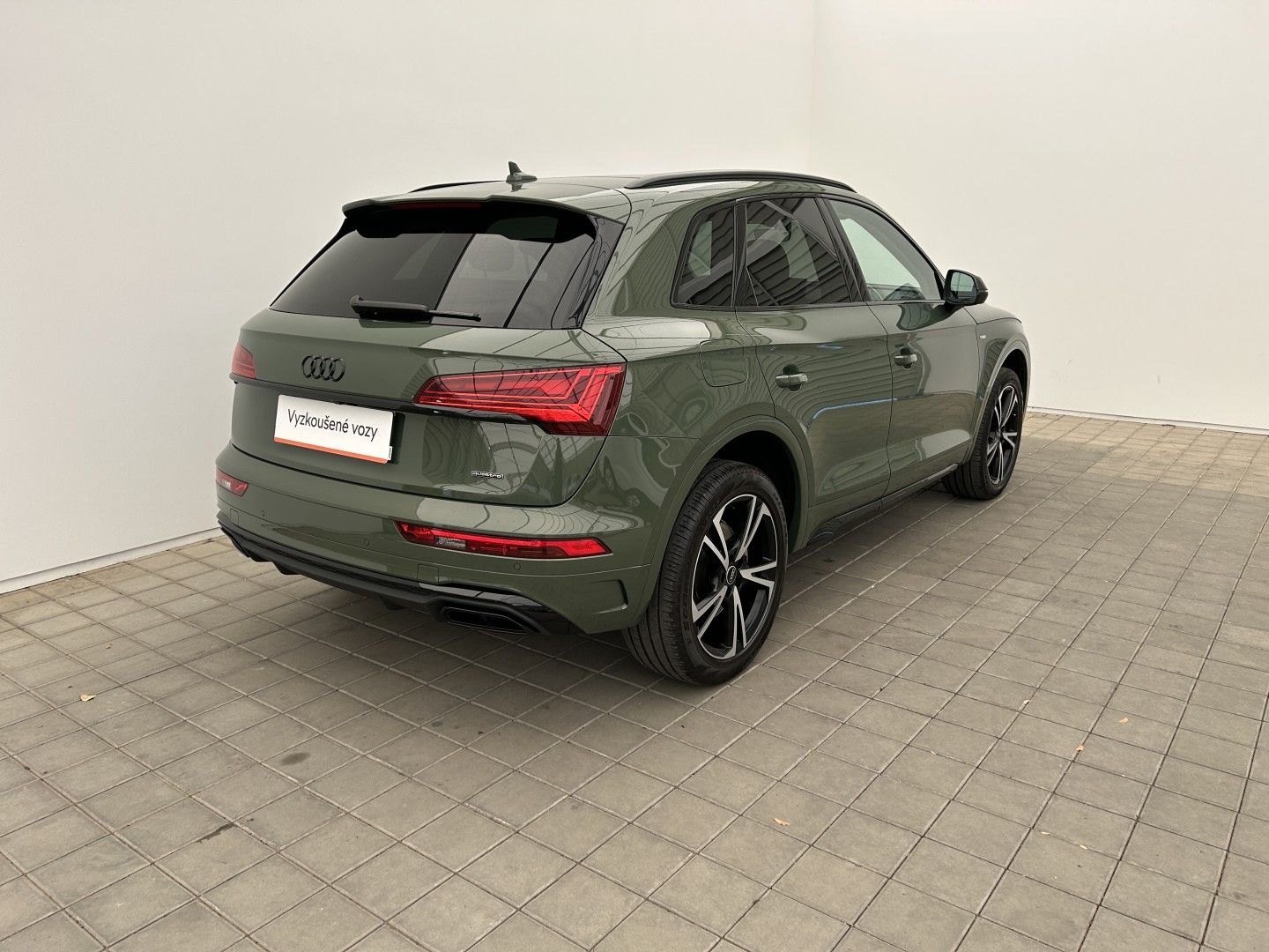 Audi Q5, 2.0TSI 150kW 4x4 - fotka 2
