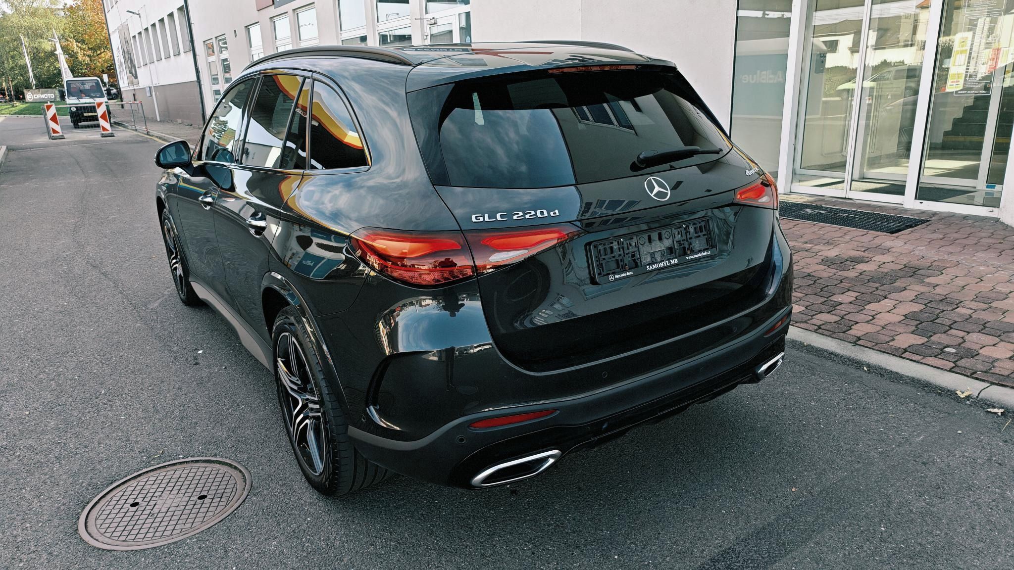 Mercedes-Benz GLC, 220D 4Motion AMG Line - fotka 6