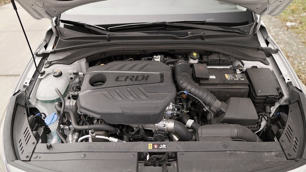 Hyundai i30, 1.6 CRDi 100 kW Style Premium - fotka 4