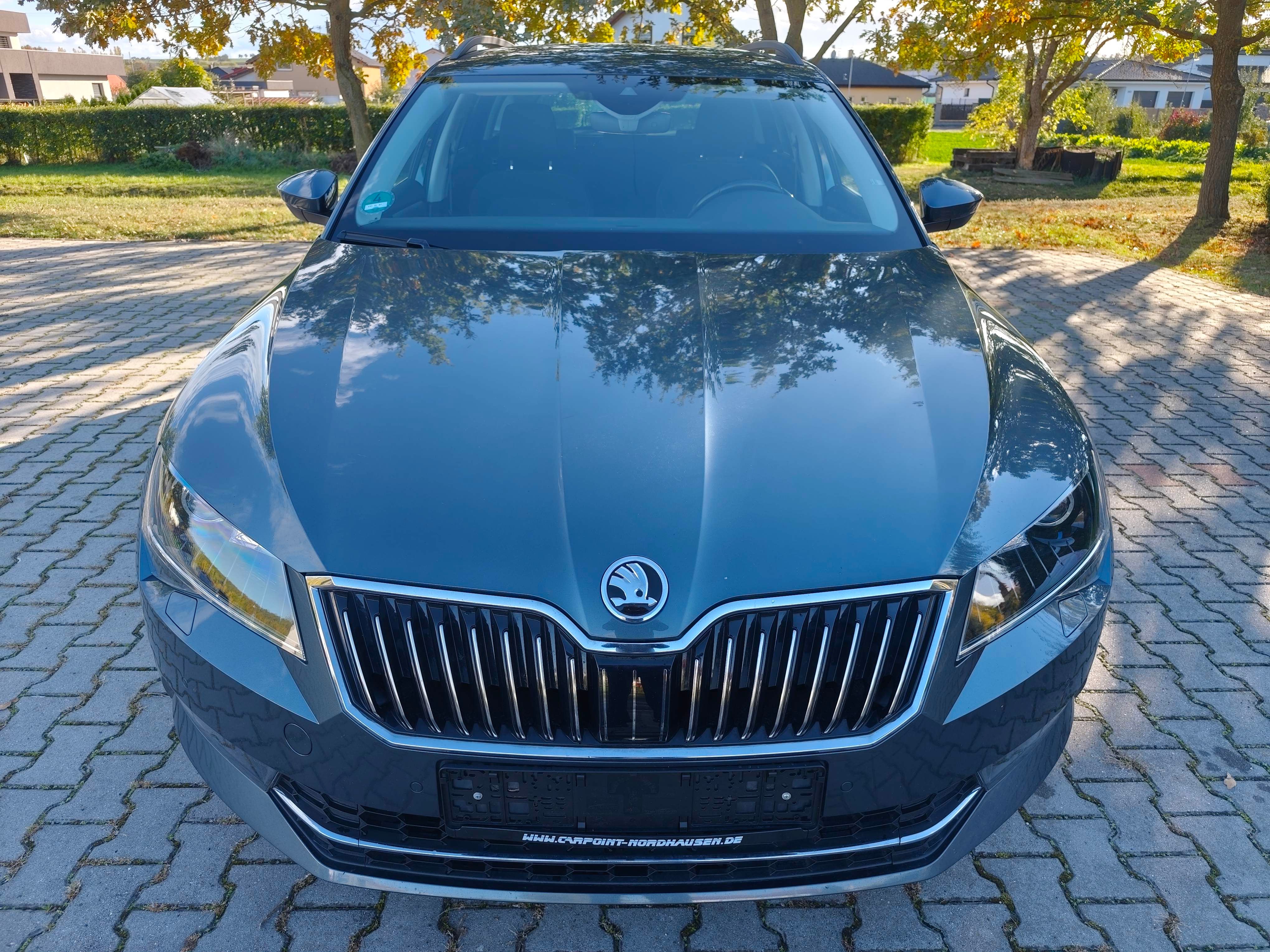 Škoda Superb, 2,0 TDI STYLE - fotka 4