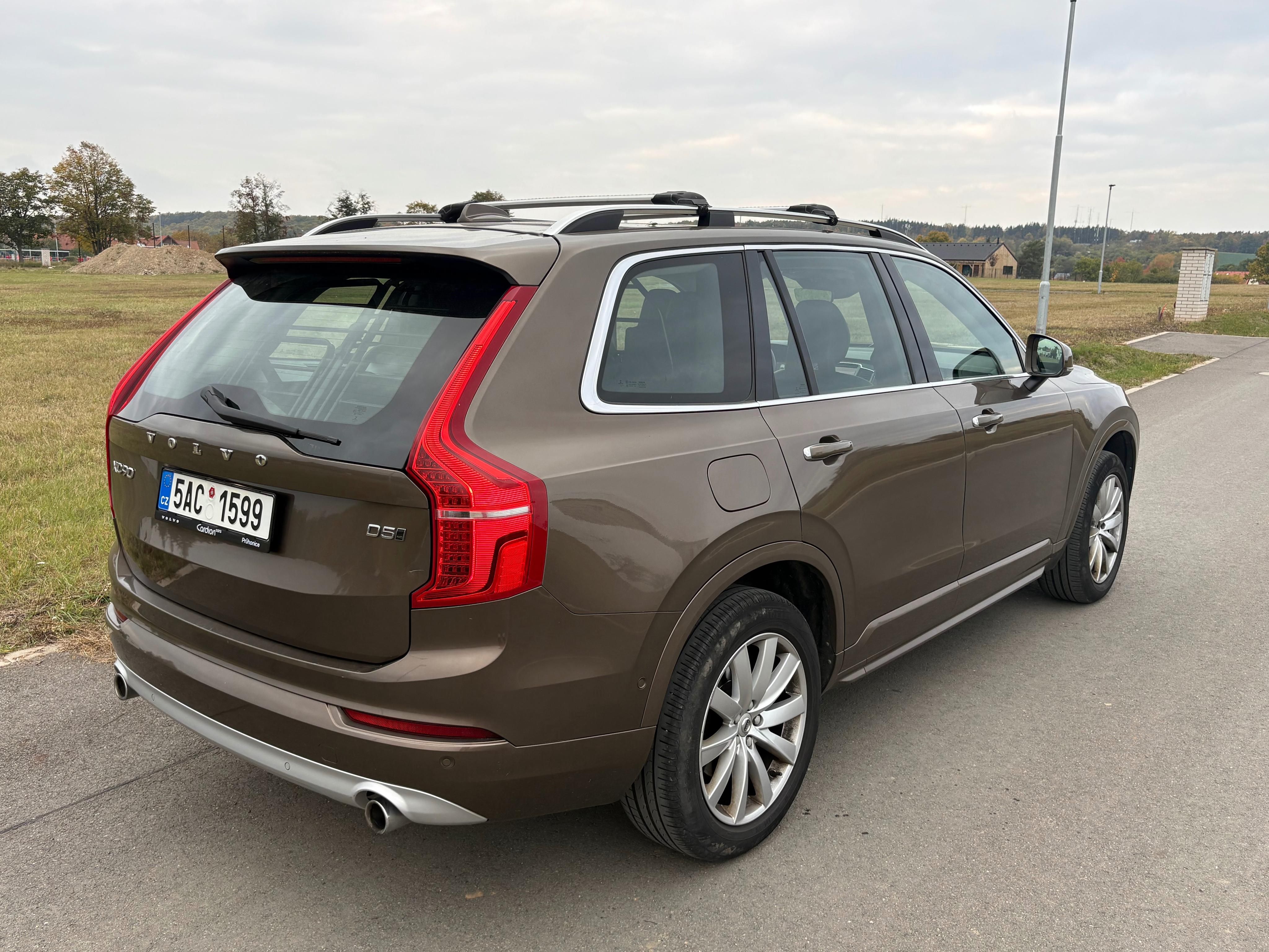 Volvo XC90, D5 Moment 2016, 7 míst, 1.maj - fotka 5