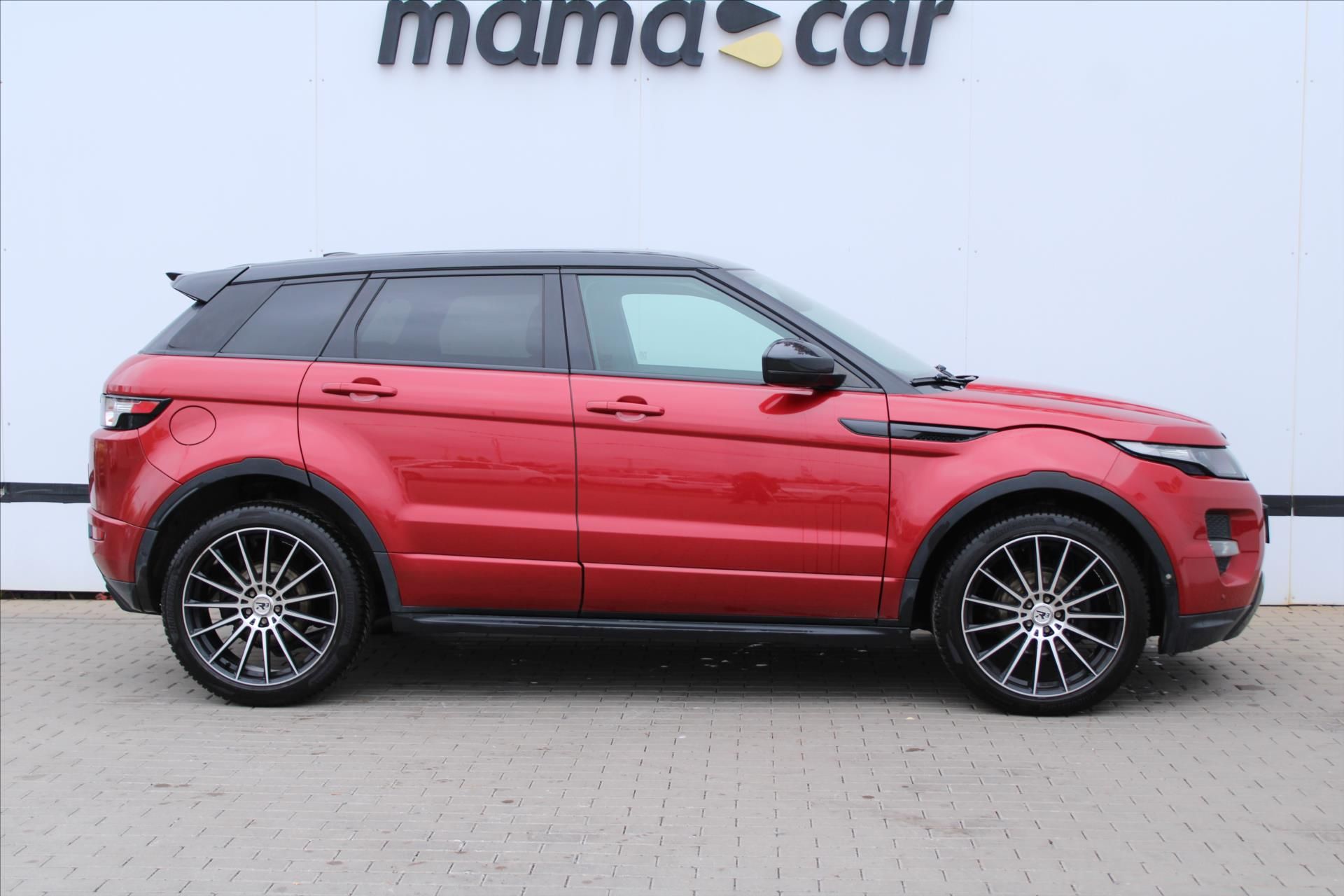Land Rover Range Rover Evoque, 2.2TD4 110kW 4x4 SERV.KNIHA - fotka 2
