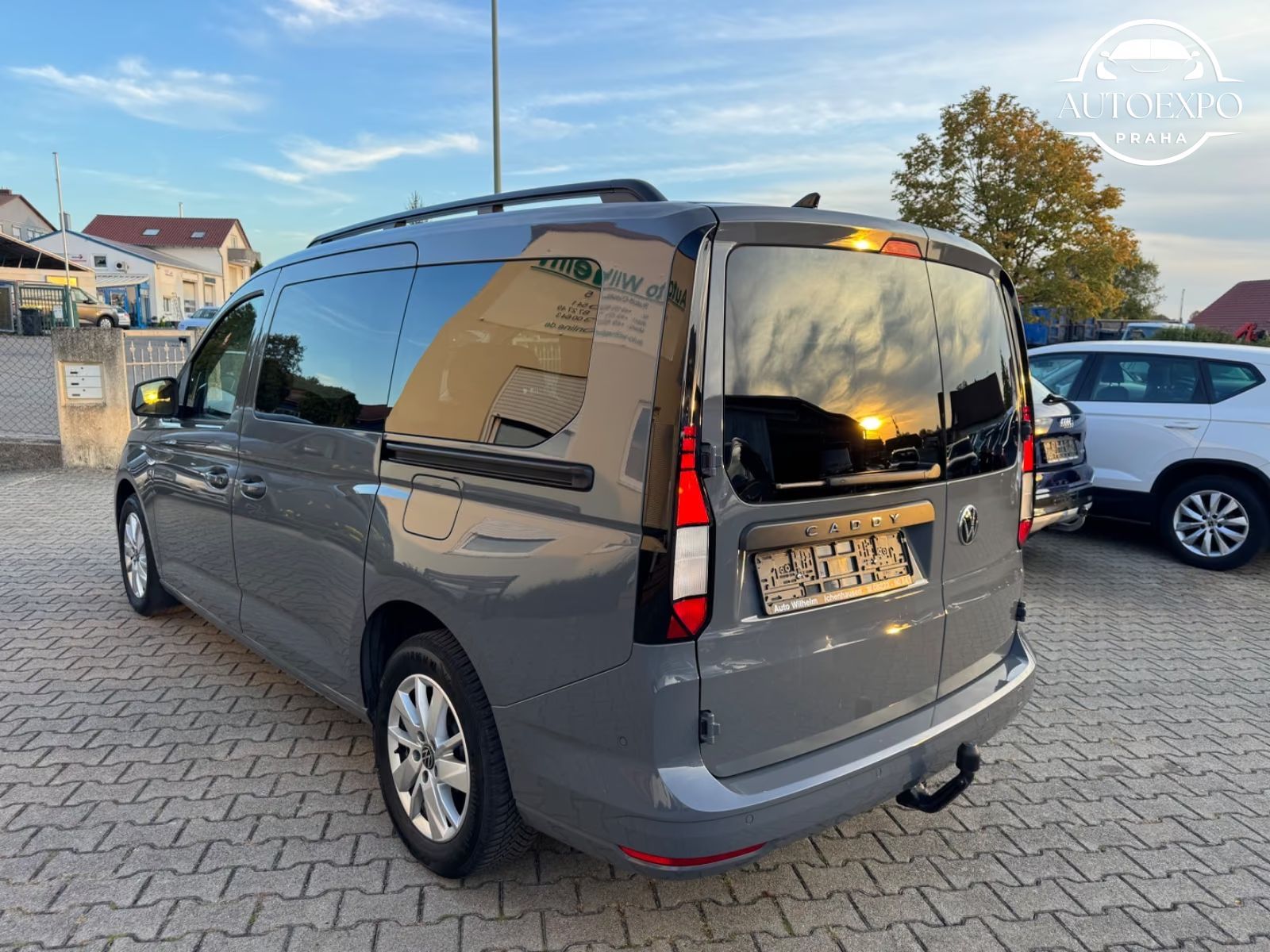 Volkswagen Caddy, Life*TAŽNÉ*CARPLAY*7MÍST - fotka 4
