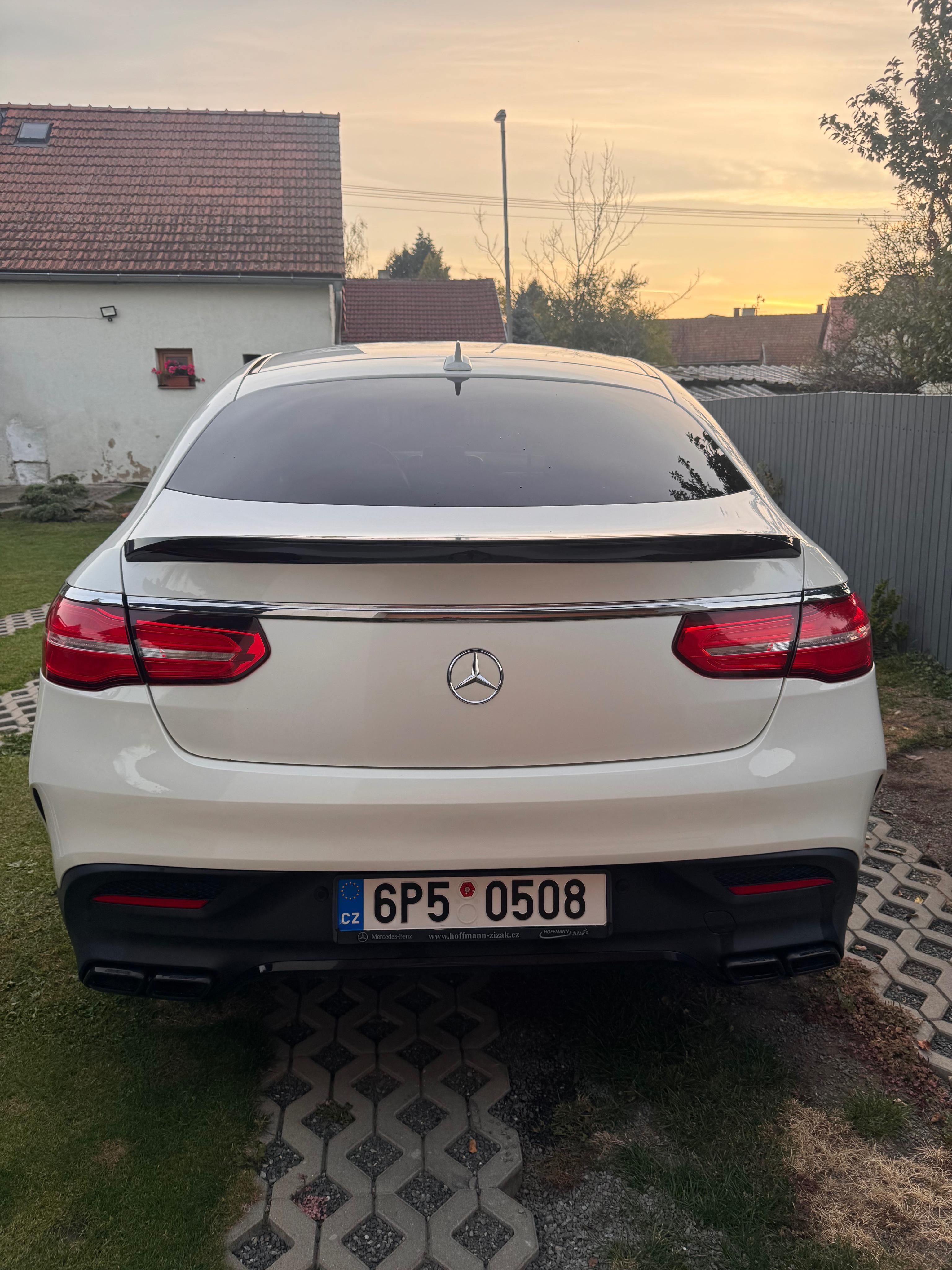 Mercedes-Benz GLE, Mercedes - Benz, GLE 350D - fotka 5