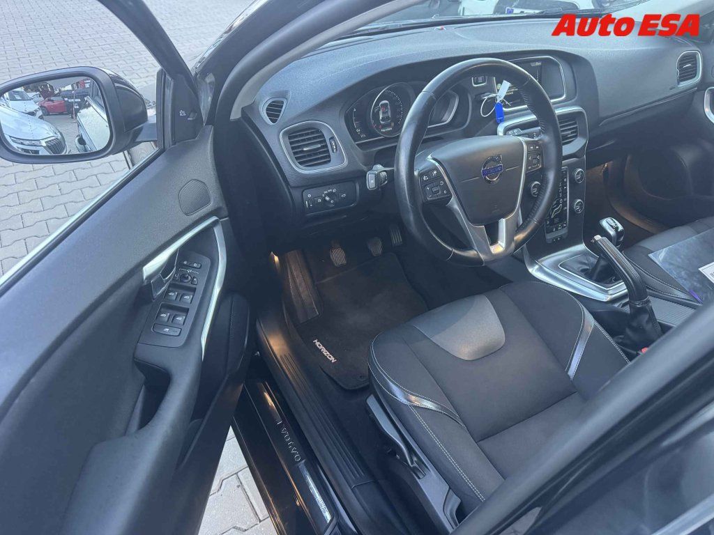Volvo V40, 2.0. - fotka 3