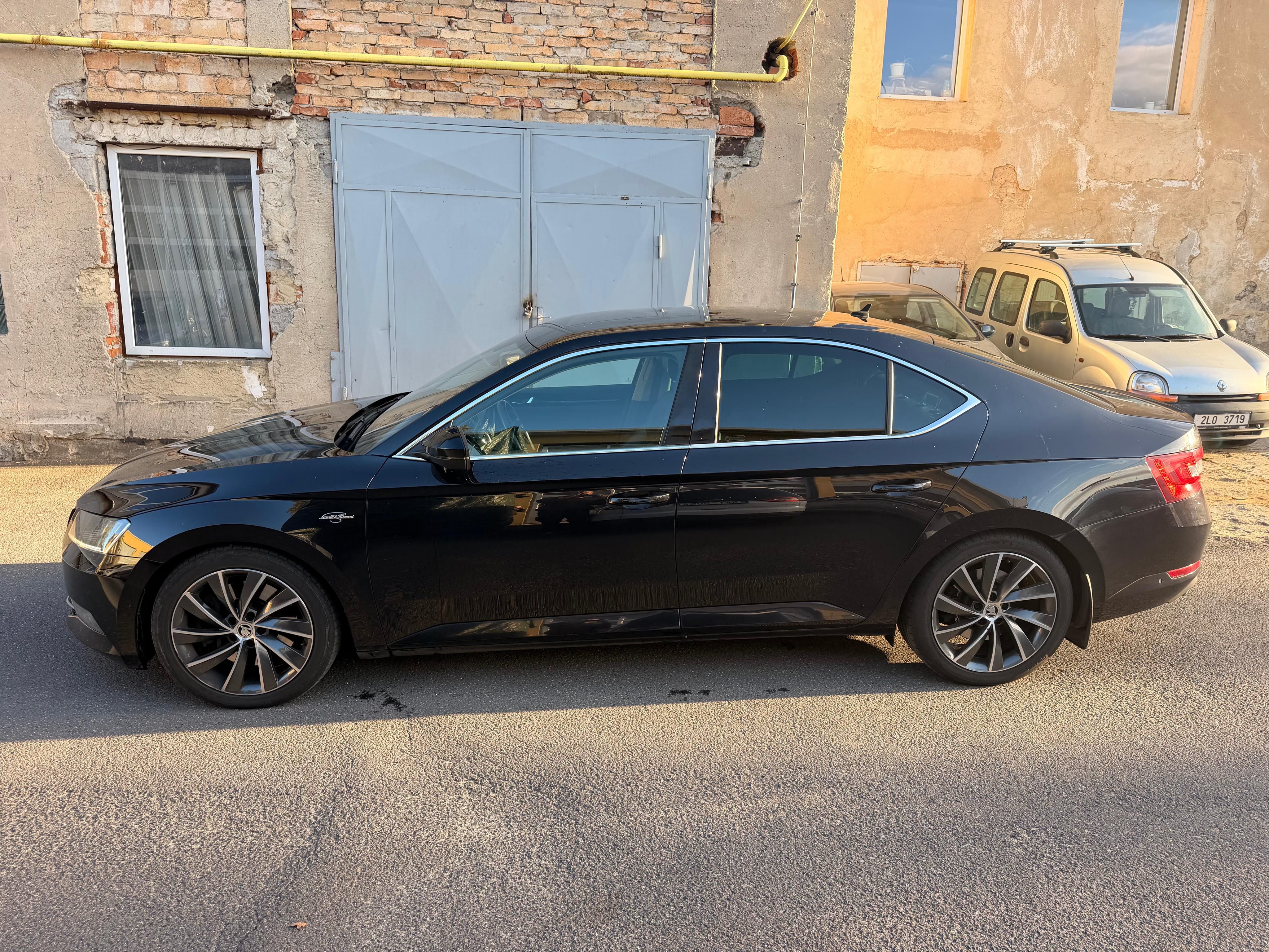 Škoda Superb, L&K 2.0 TSI 206 kW 4x4 DSG - fotka 5