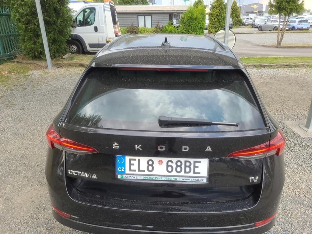 Škoda Octavia, STYLE PLUS iV PLUG-IN-HYBRID - fotka 5