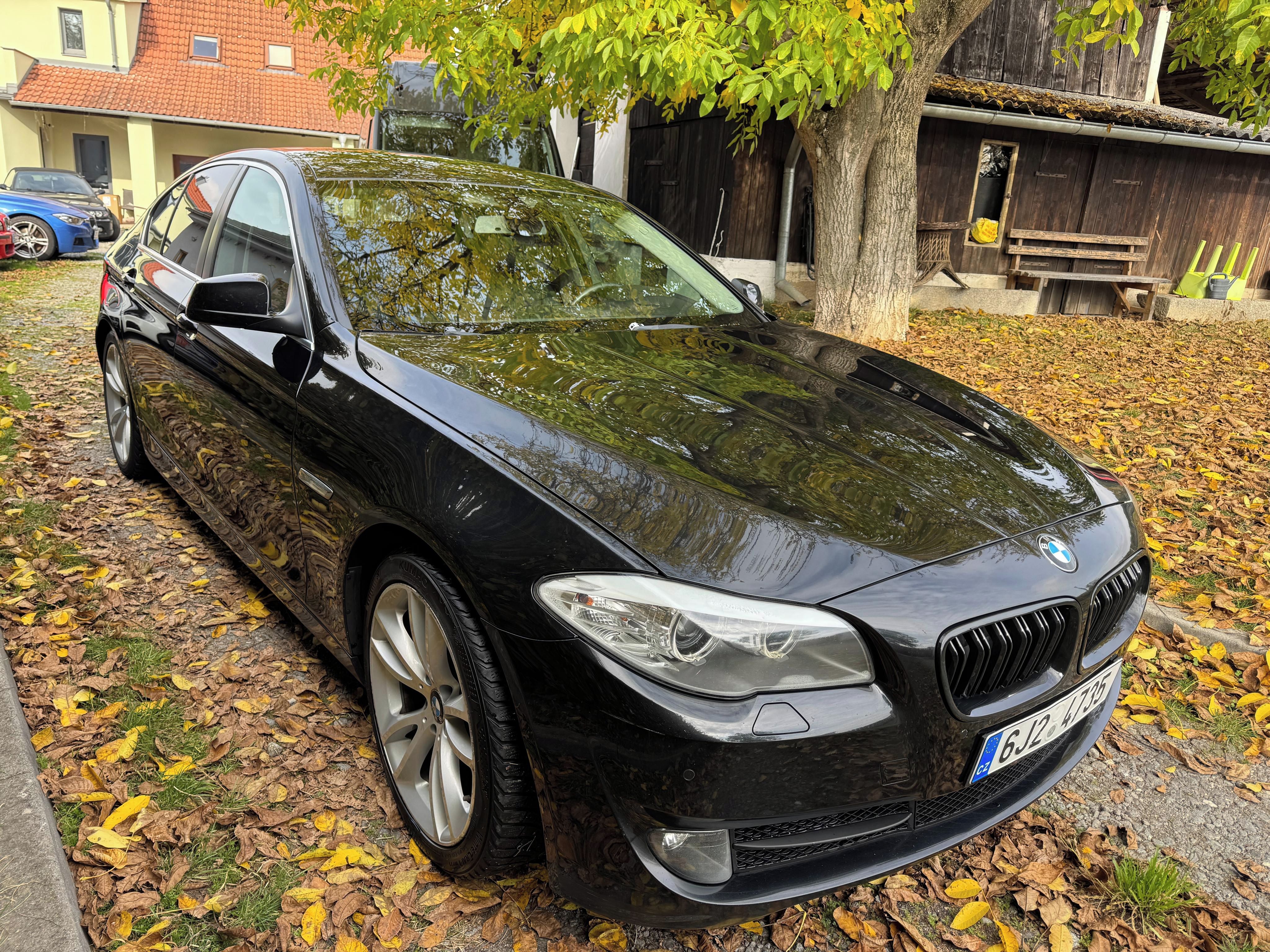 BMW Řada 5, F10 523i/530i zadokolka ,manuá - fotka 5