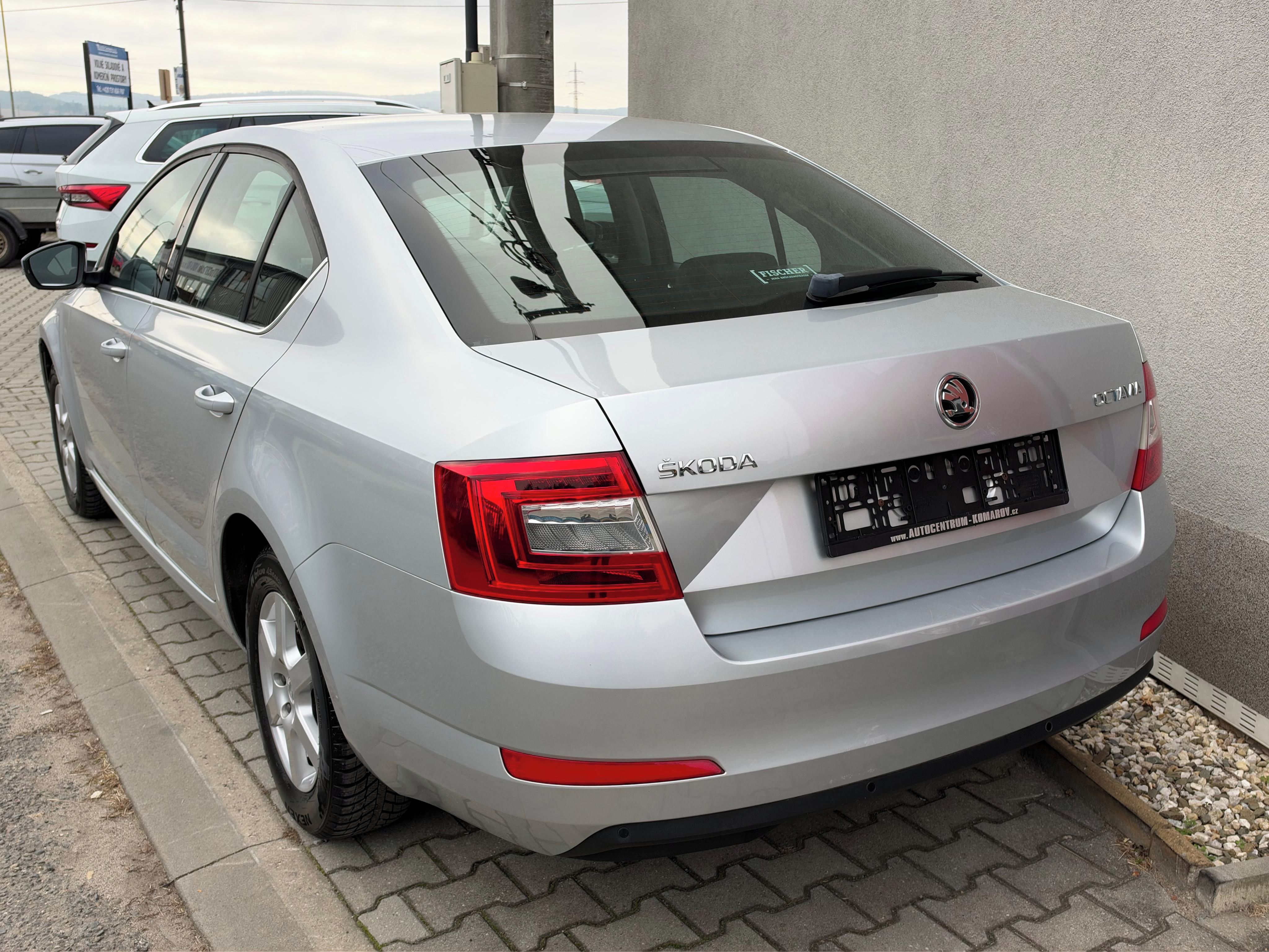 Škoda Octavia, 1.2 TSI Elegance 1.Majitel - fotka 4