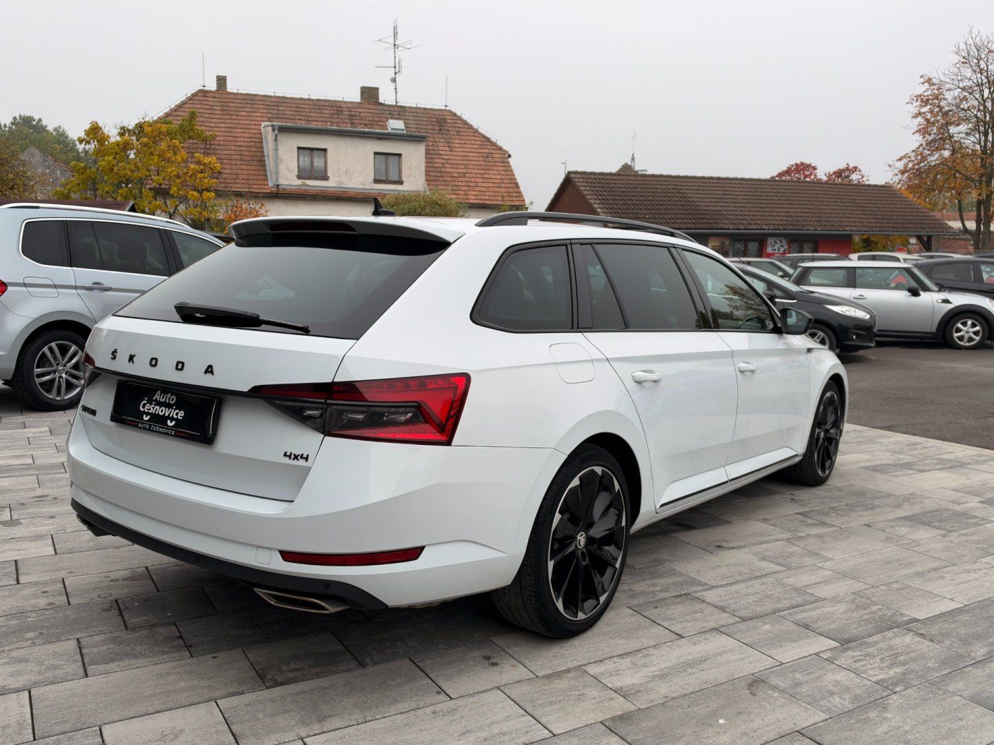 Škoda Superb, Sportline 2.0 TSI 4x4 DSG - fotka 5