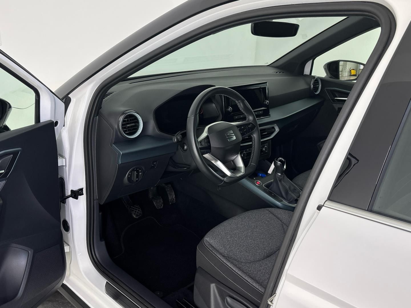 Seat Arona, 1.0 TSI / 70 kW Xperience - fotka 6