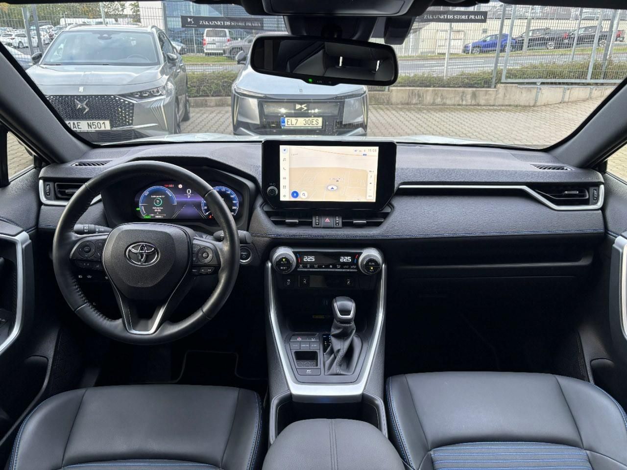 Toyota Rav4, SELECTION 2.5 Hyb. 160 kW - fotka 2
