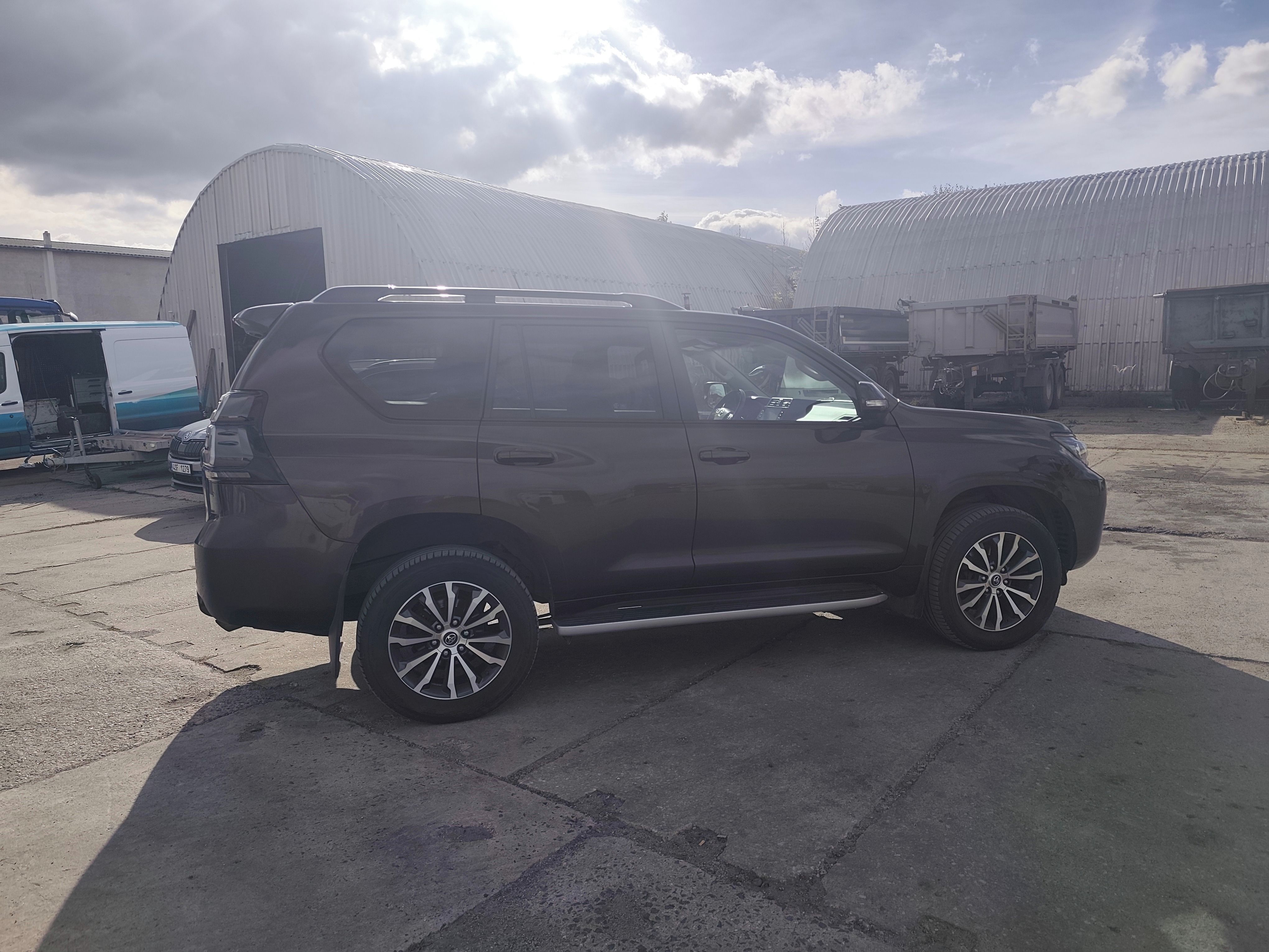 Toyota Land Cruiser, 2.8 D-4D ČR - fotka 6