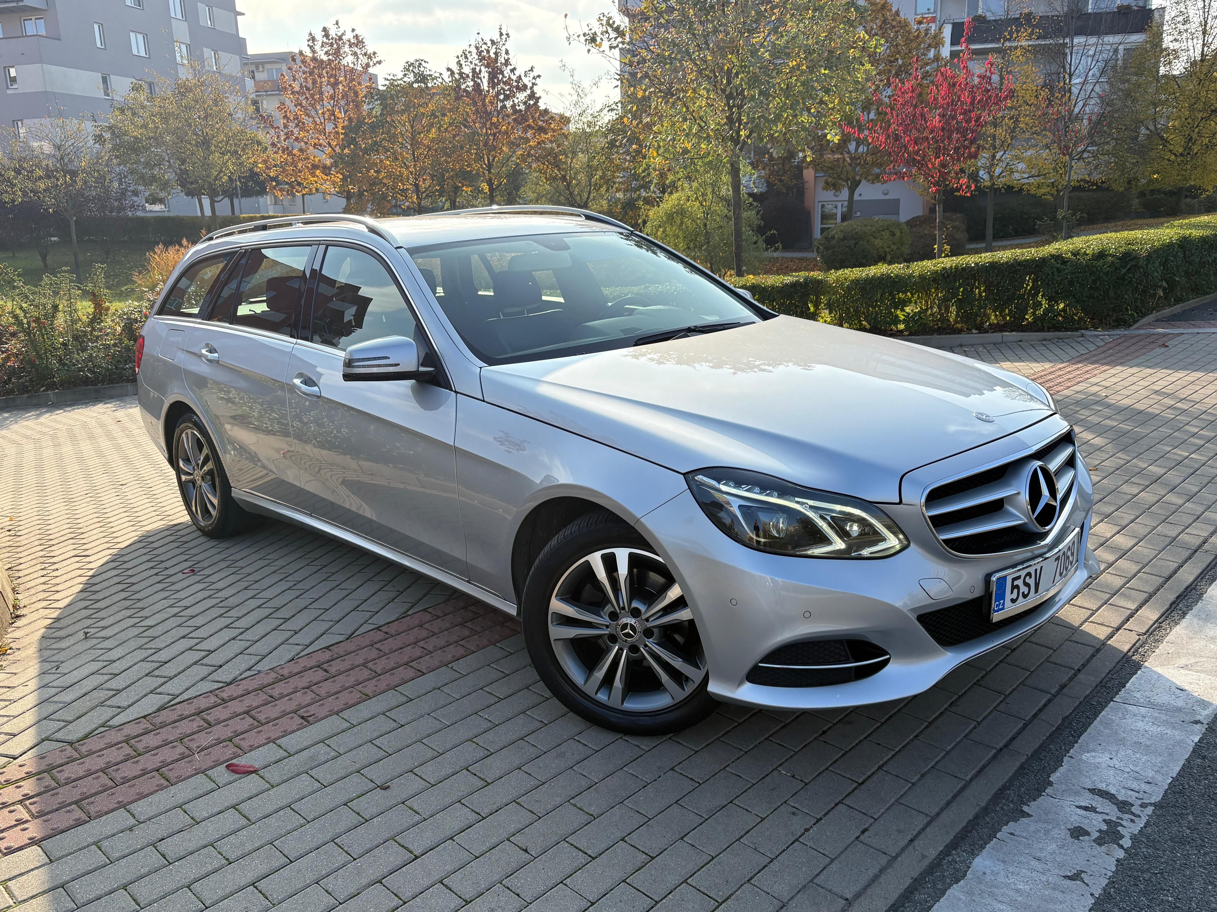 Mercedes-Benz Třídy E, E200d Automat