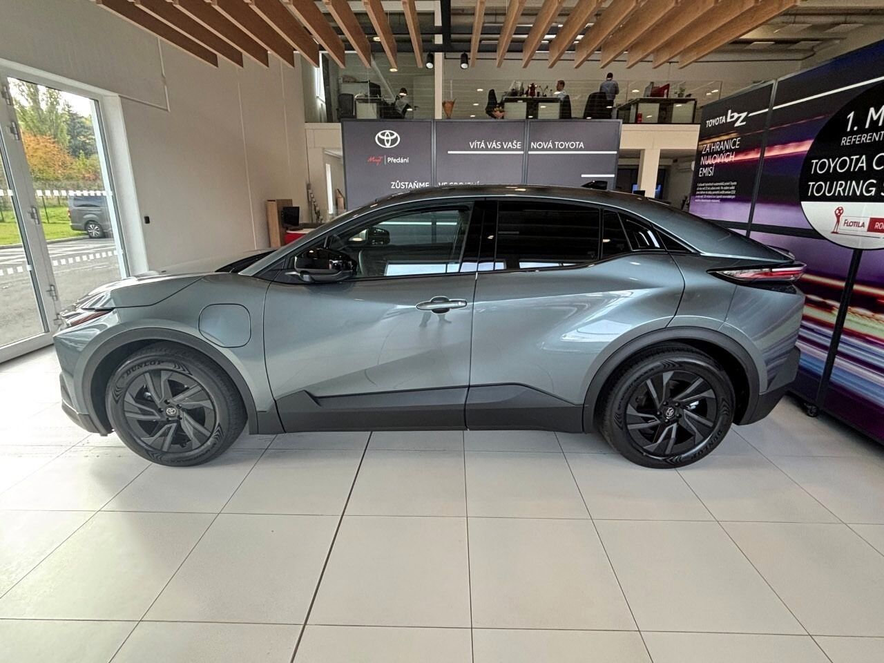 Toyota C-HR, Style - fotka 4